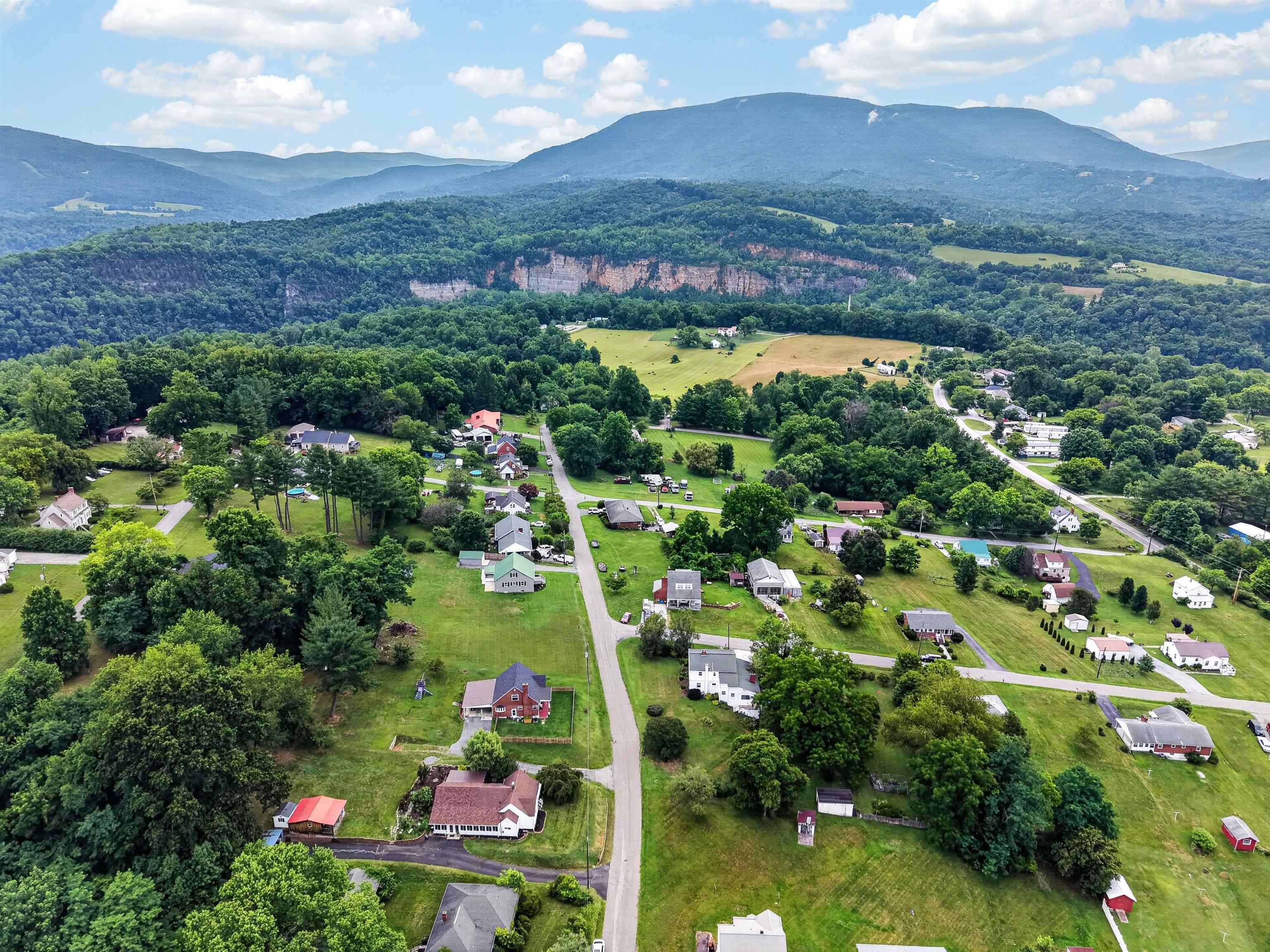 403 Cedar Drive Ripplemead VA 24150