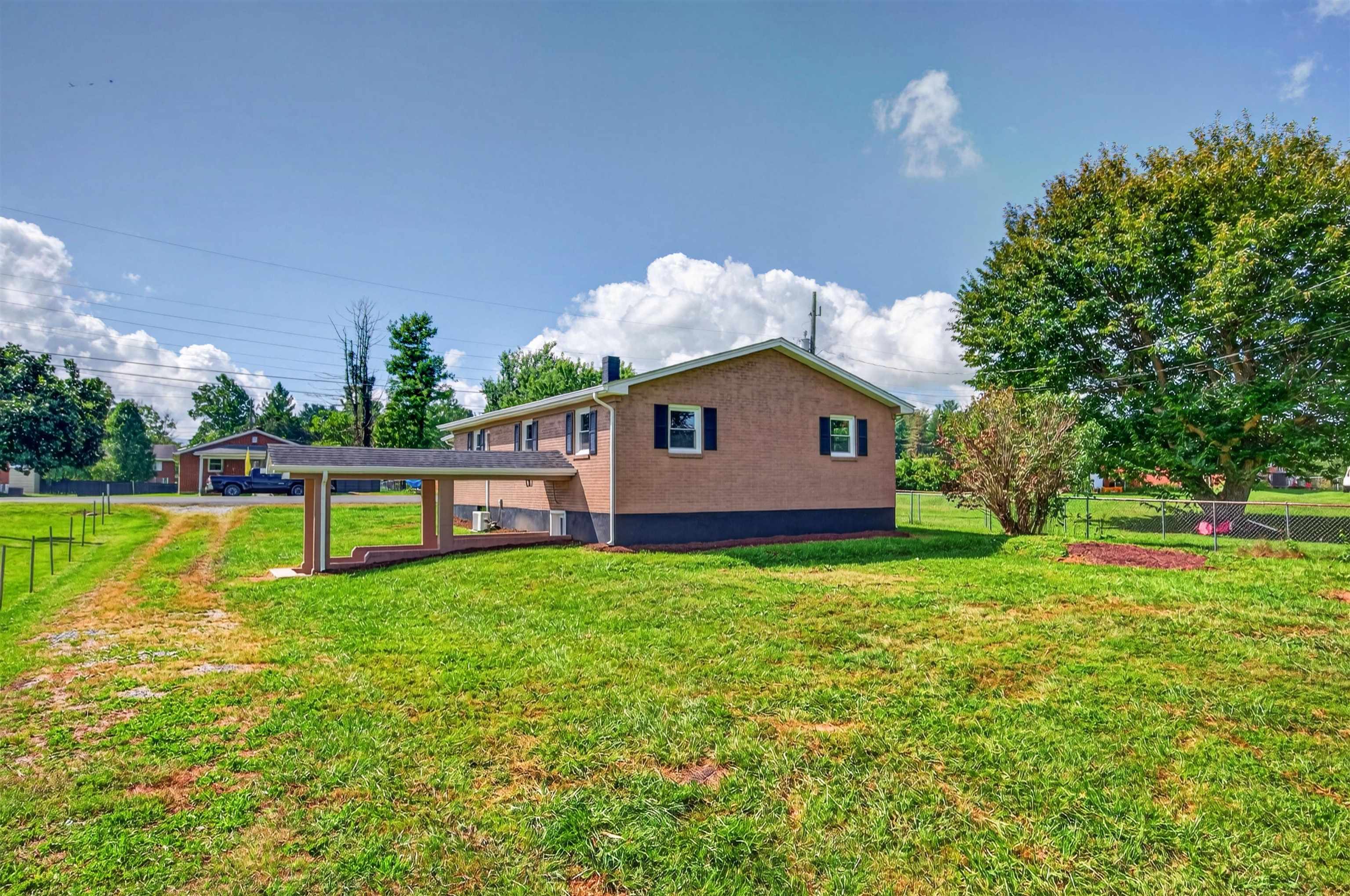 539 Friendly Circle Marion VA 24354