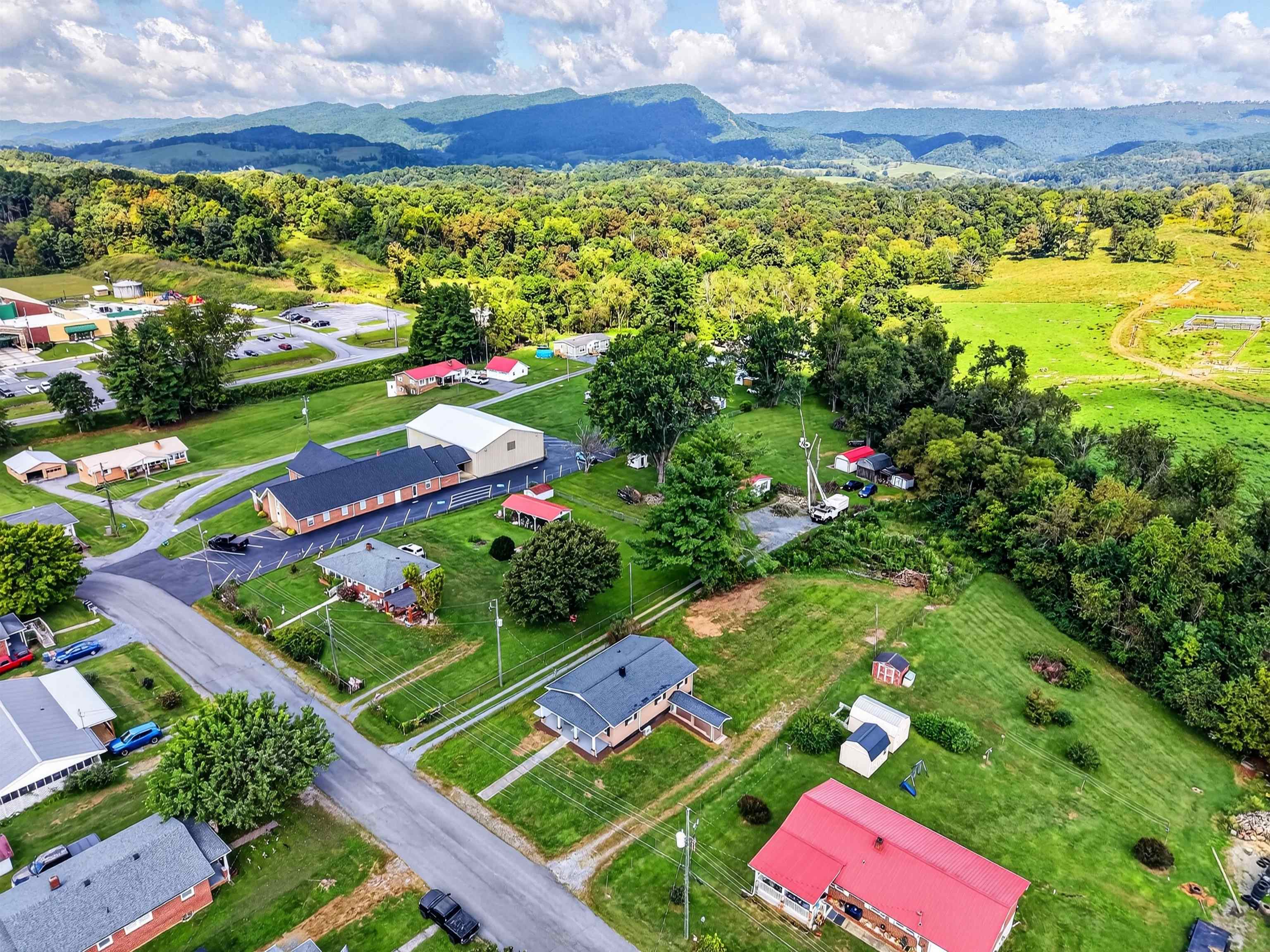 539 Friendly Circle Marion VA 24354