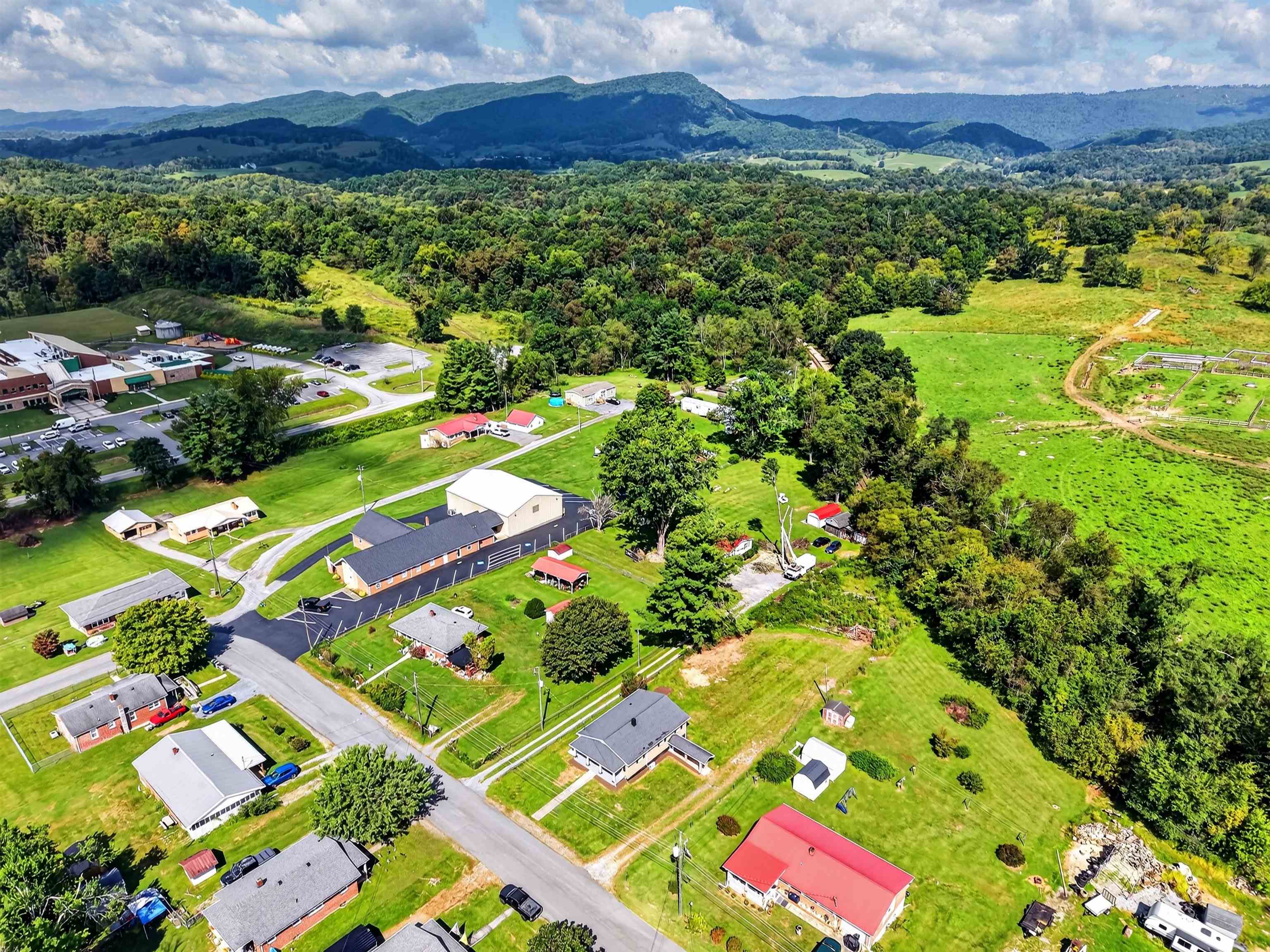 539 Friendly Circle Marion VA 24354