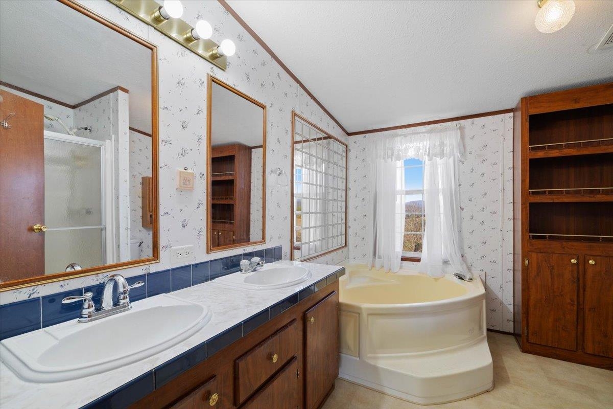 2229 NW Indian Valley Po Road Indian Valley VA 24105