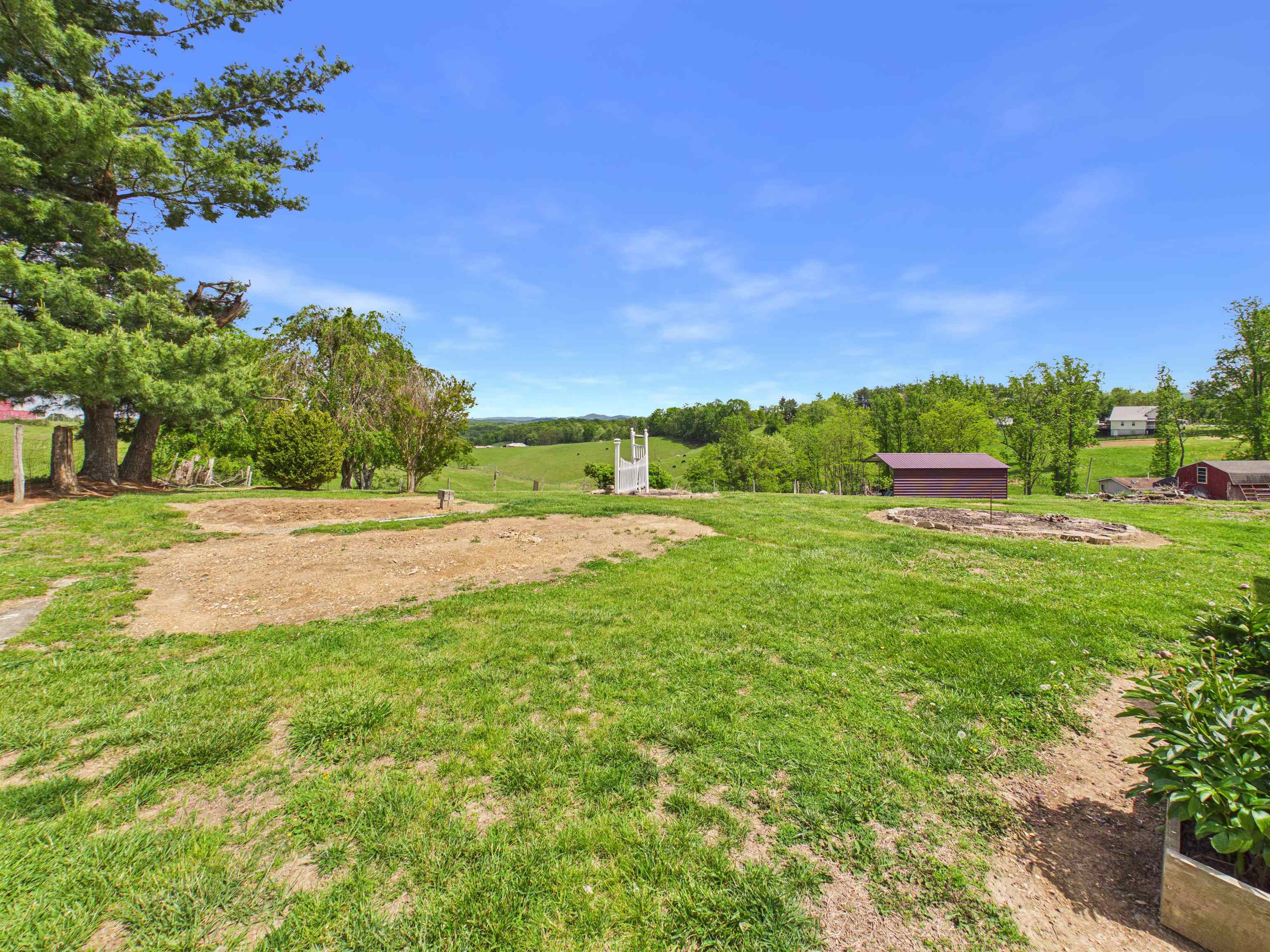 5833 Lyons Road Dublin VA 24084