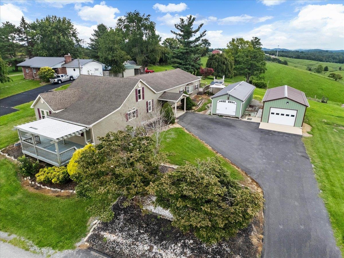 5833 Lyons Road Dublin VA 24084