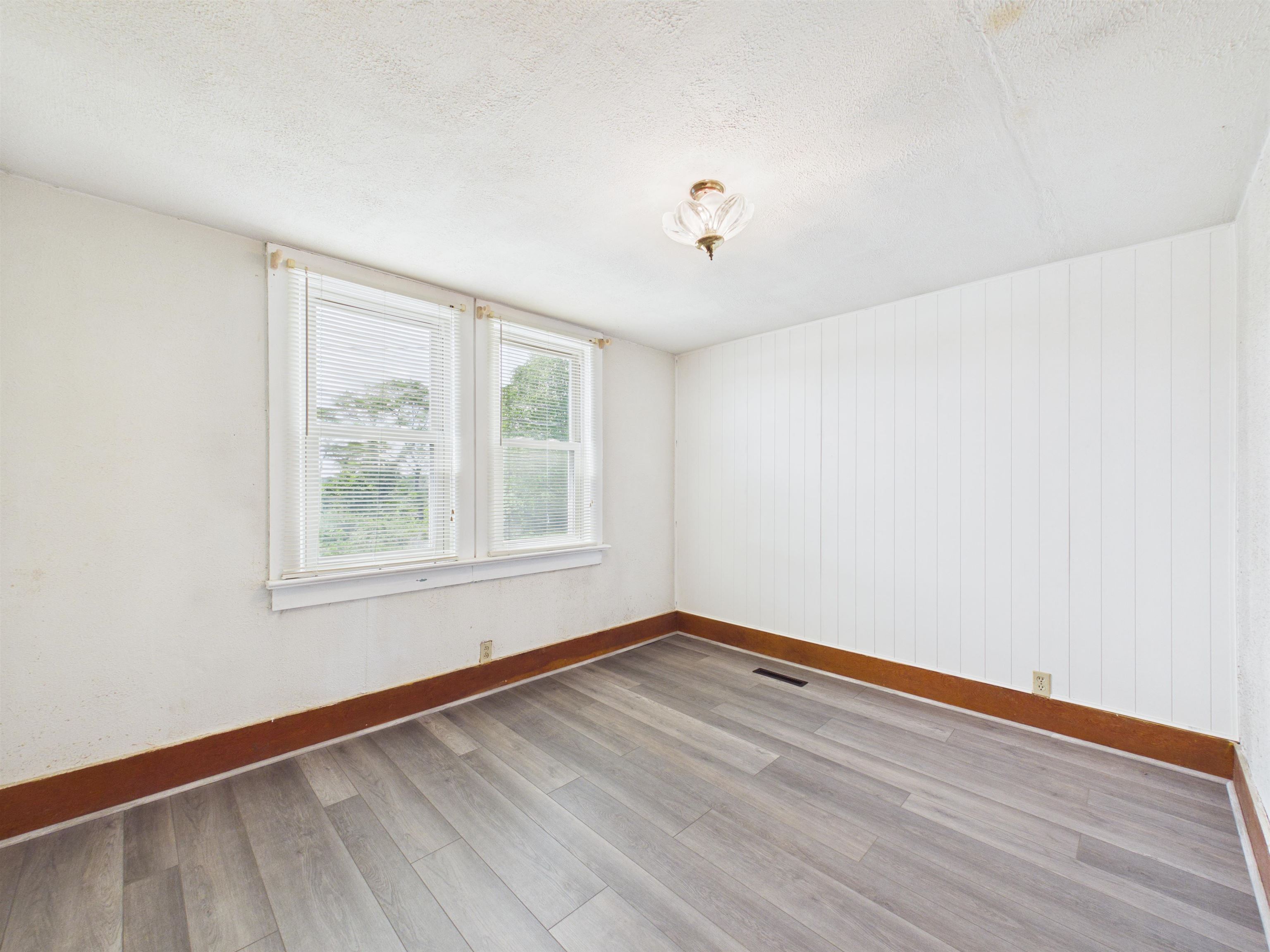 5833 Lyons Road Dublin VA 24084