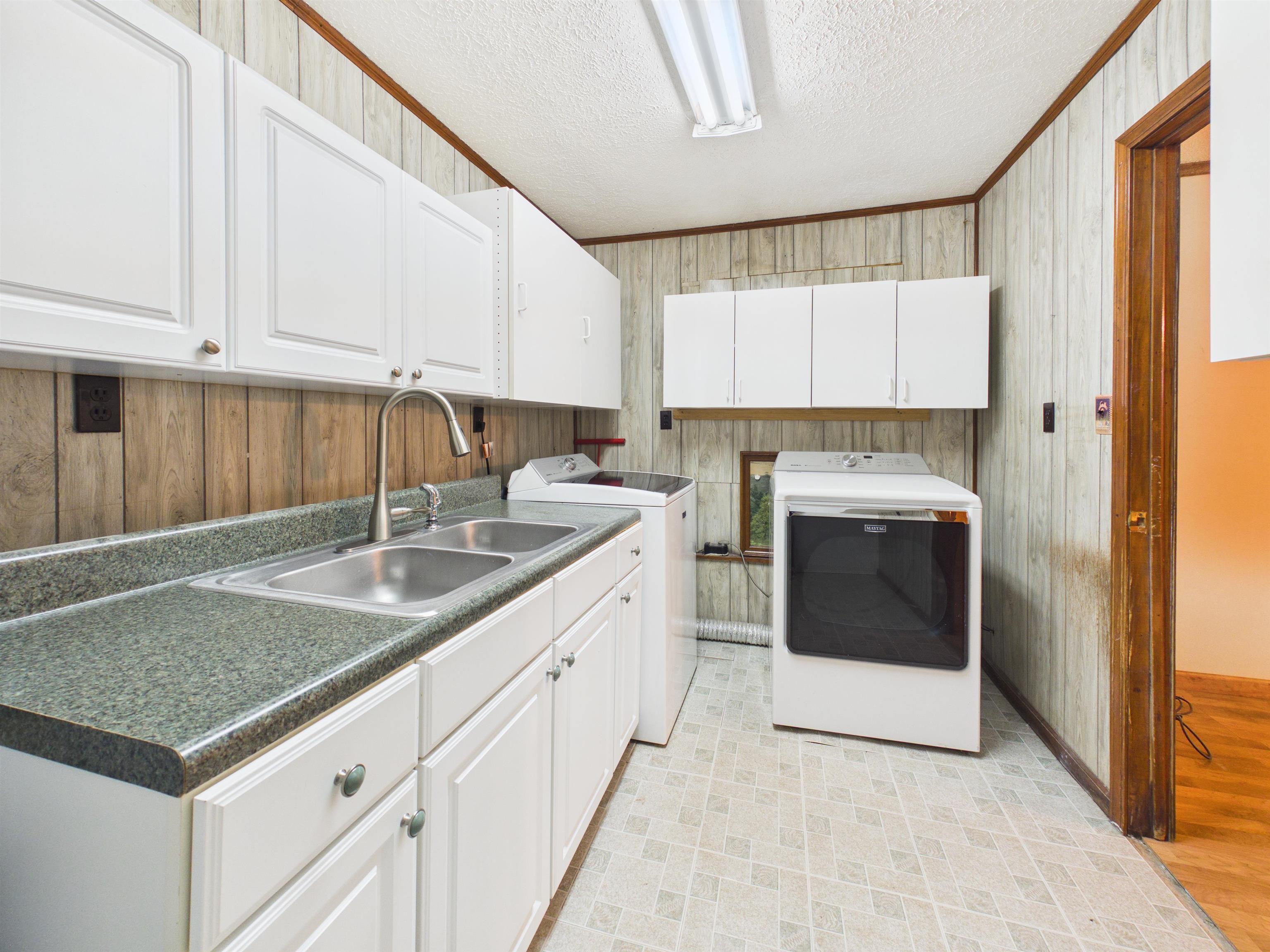 5833 Lyons Road Dublin VA 24084