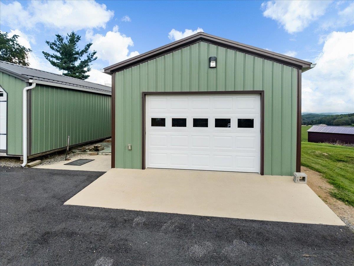 5833 Lyons Road Dublin VA 24084