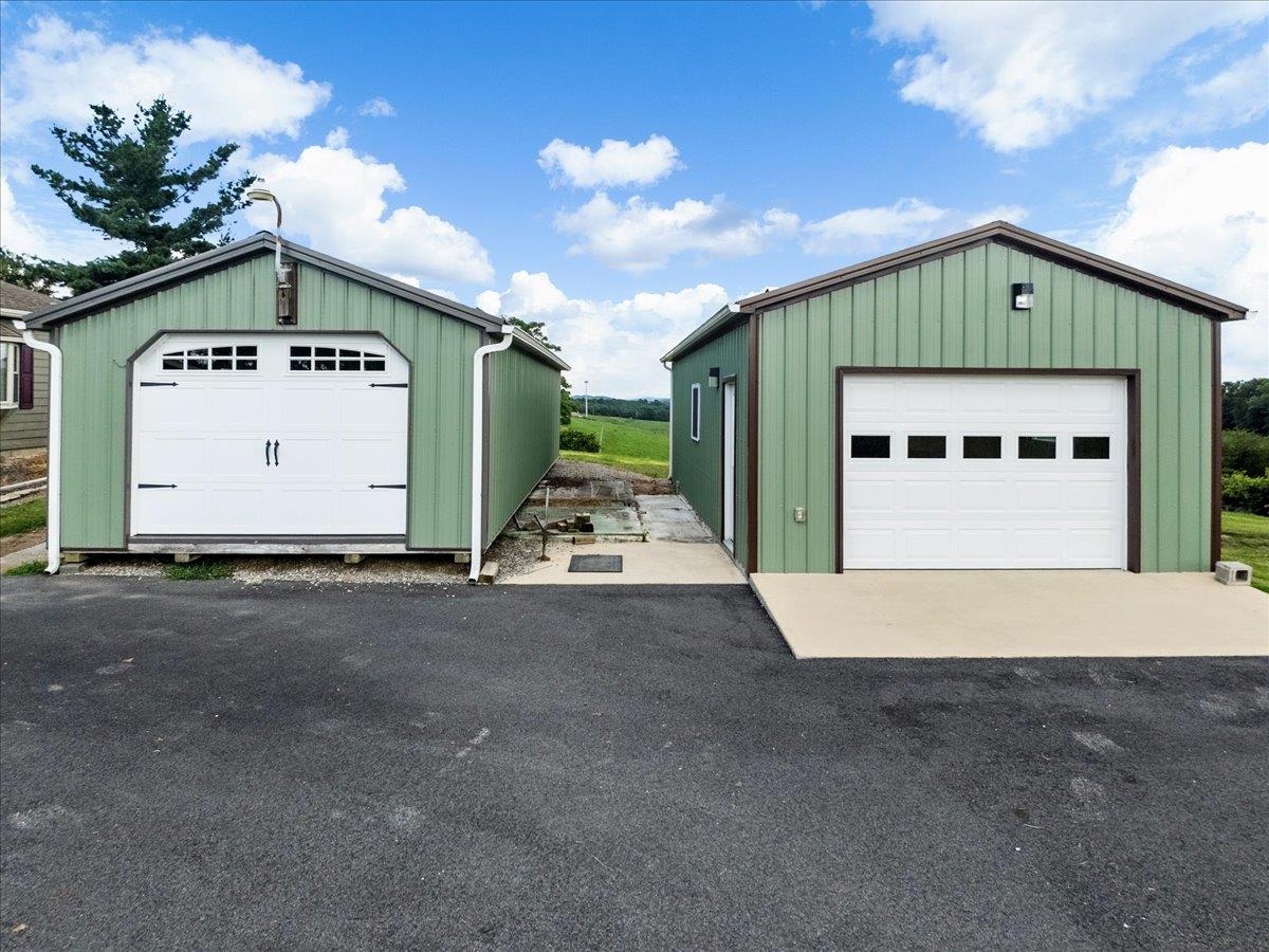 5833 Lyons Road Dublin VA 24084