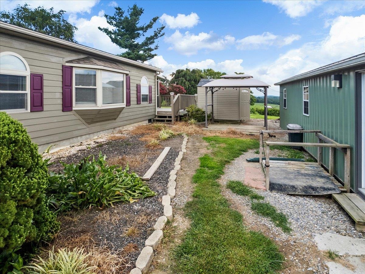 5833 Lyons Road Dublin VA 24084