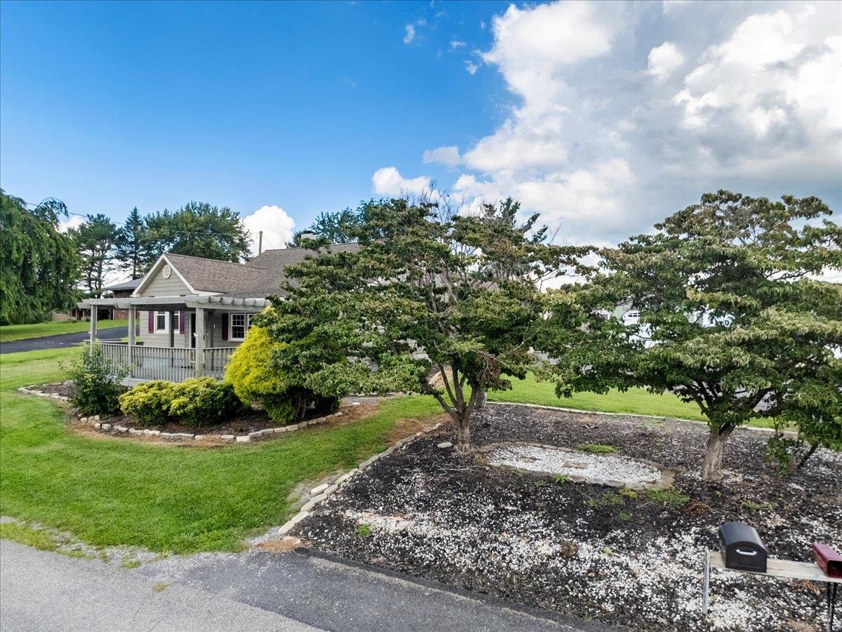 5833 Lyons Road Dublin VA 24084