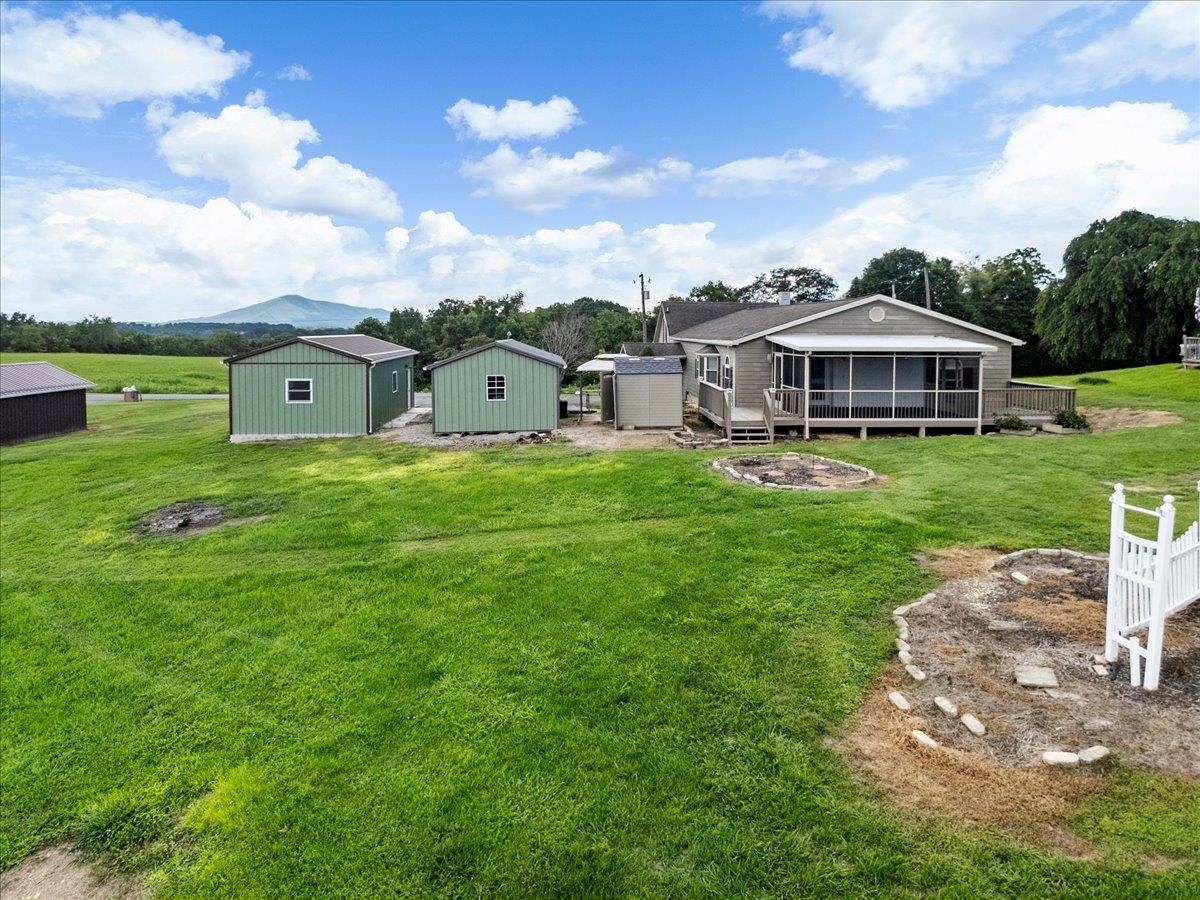 5833 Lyons Road Dublin VA 24084