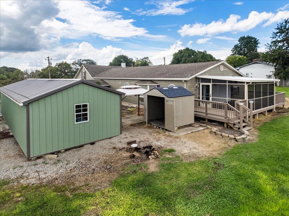 5833 Lyons Road Dublin VA 24084