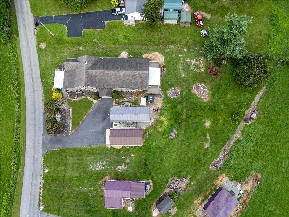 5833 Lyons Road Dublin VA 24084