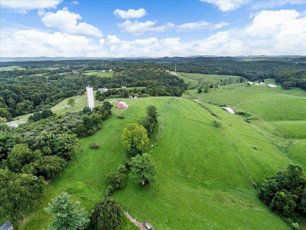 5833 Lyons Road Dublin VA 24084