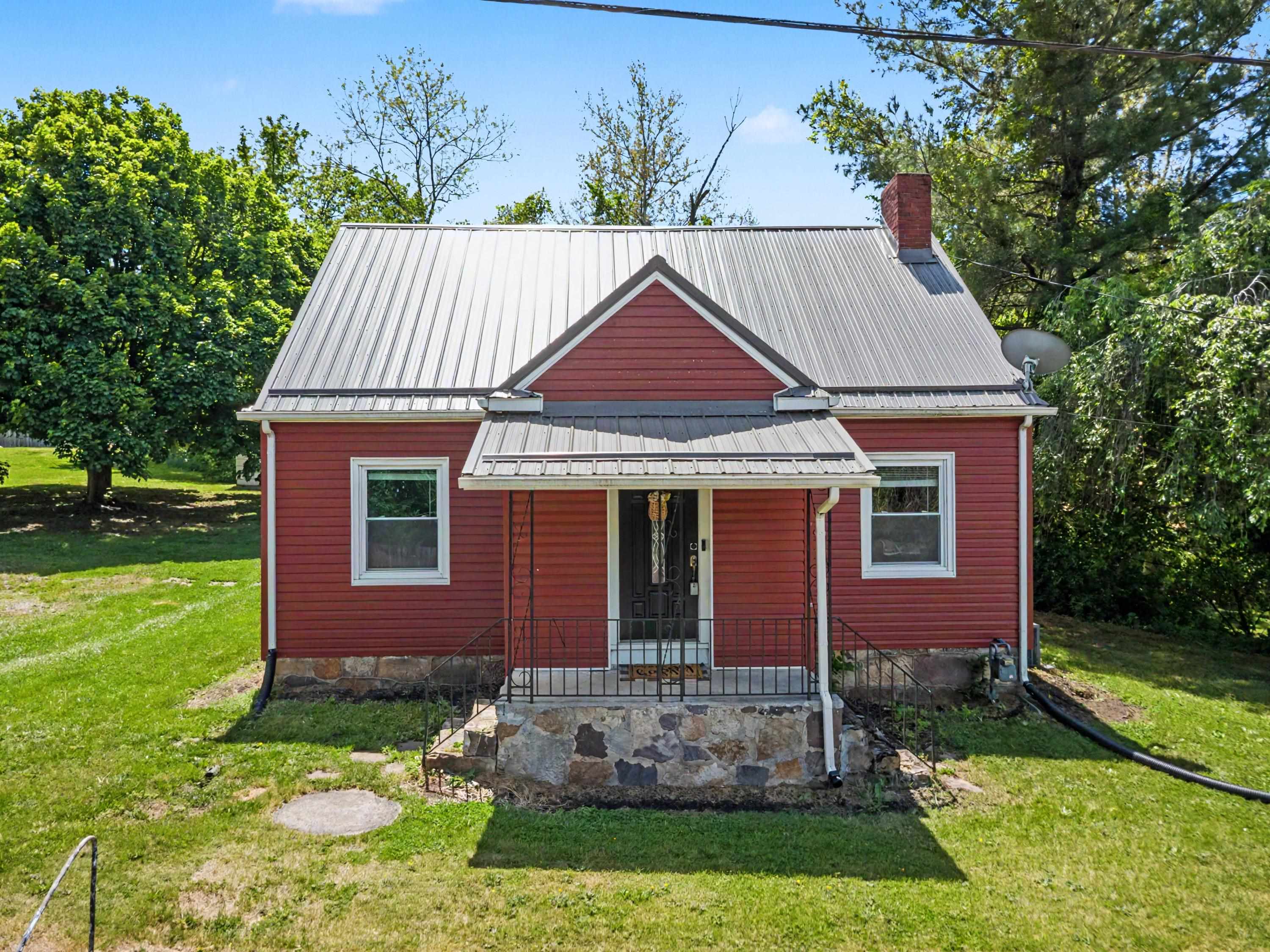 904 Westview Street Narrows VA 24124