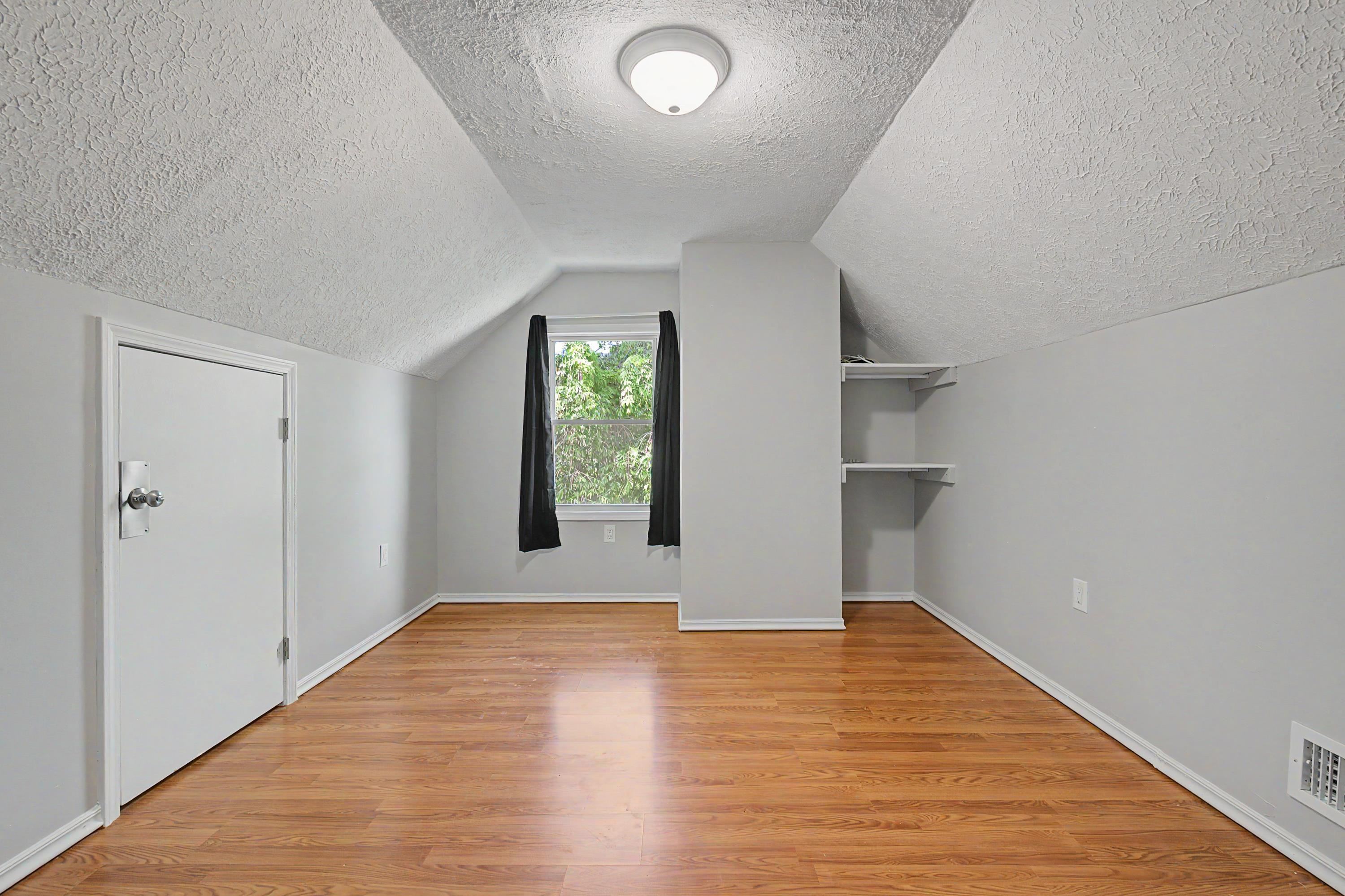 904 Westview Street Narrows VA 24124