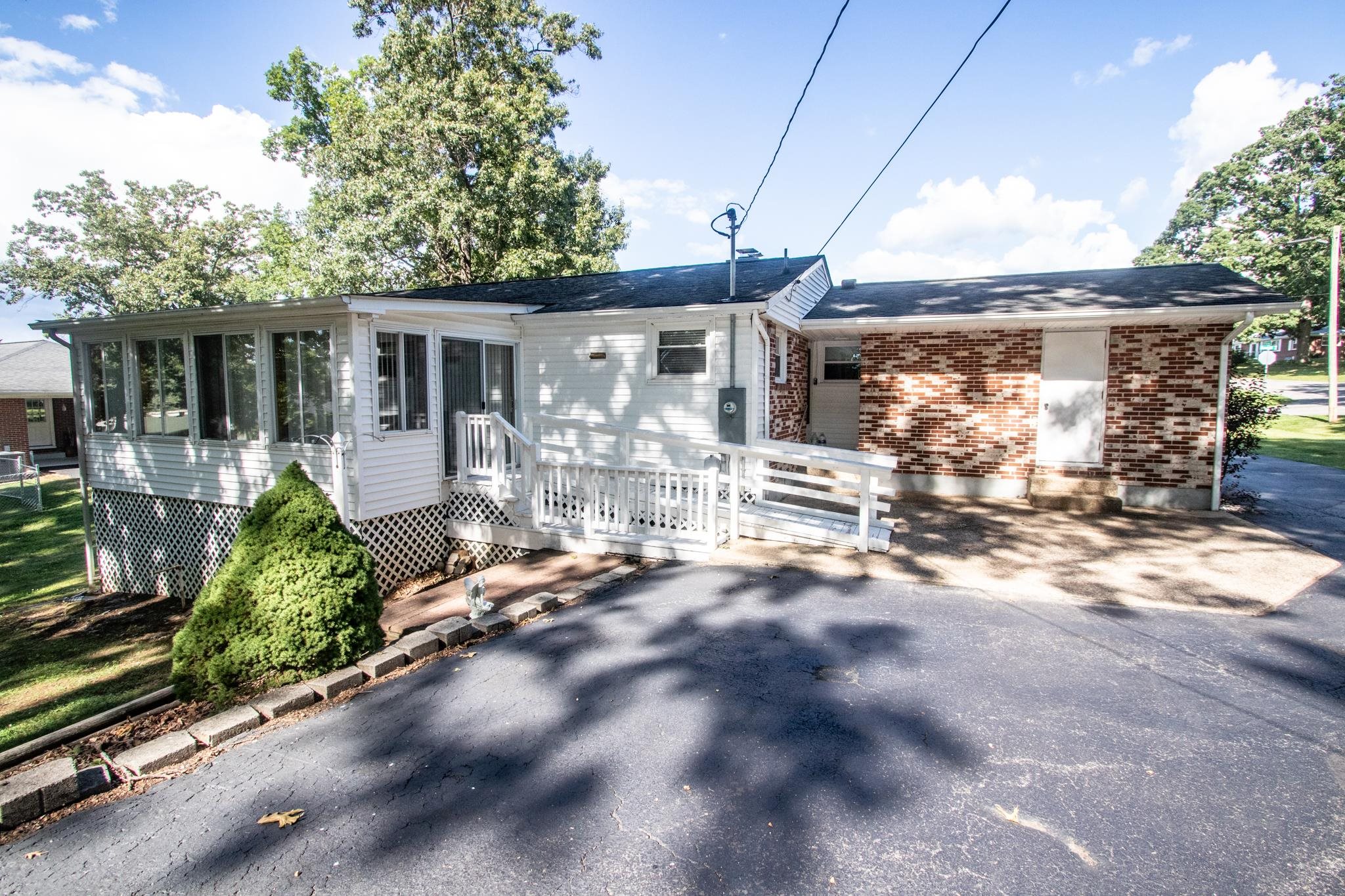 185 Overhill Road SE Christiansburg VA 24073