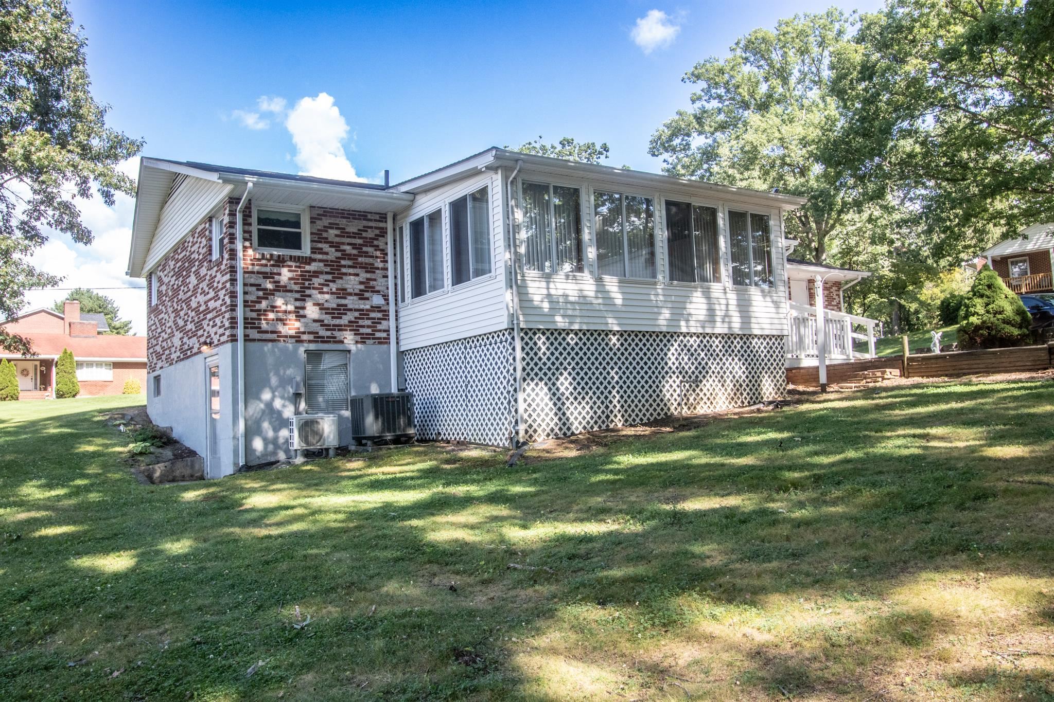 185 Overhill Road SE Christiansburg VA 24073