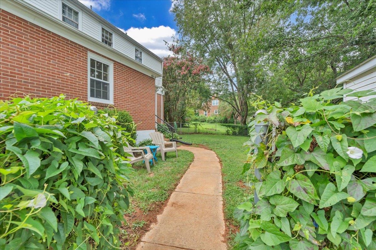 3240 Fleming Avenue NW Roanoke VA 24012