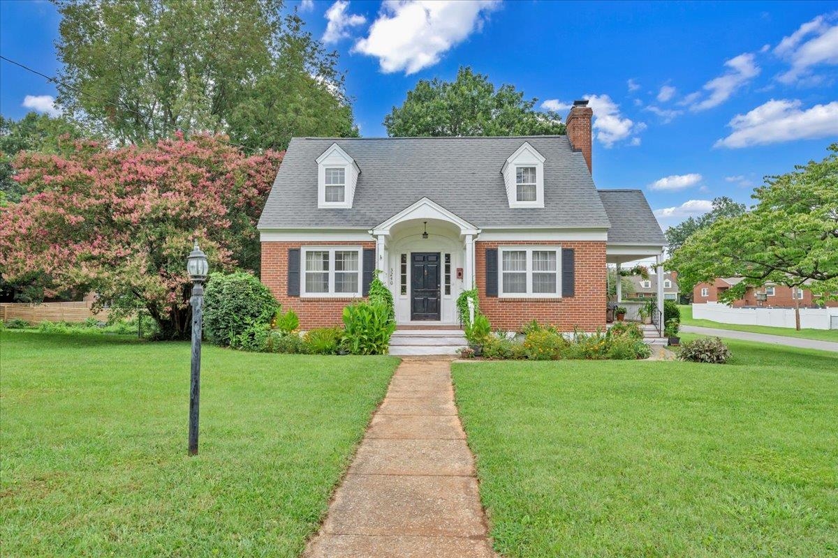 3240 Fleming Avenue NW Roanoke VA 24012
