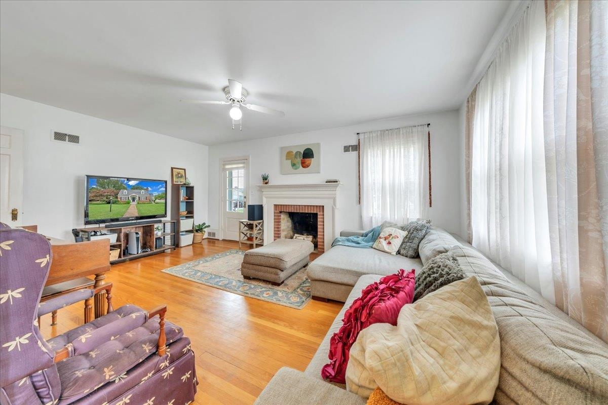 3240 Fleming Avenue NW Roanoke VA 24012