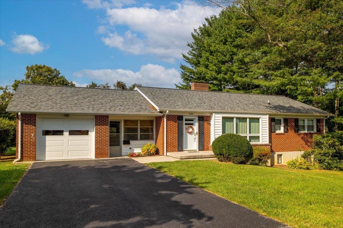 Blacksburg VA, 1004 Kentwood Drive