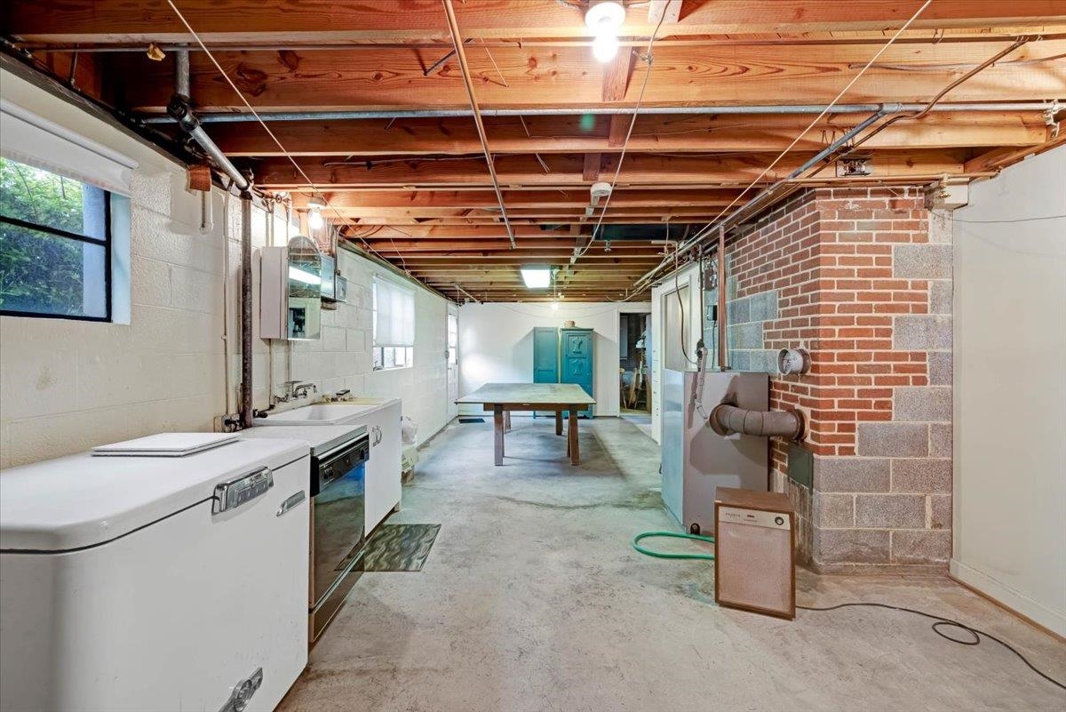 1004 Kentwood Drive Blacksburg VA 24060