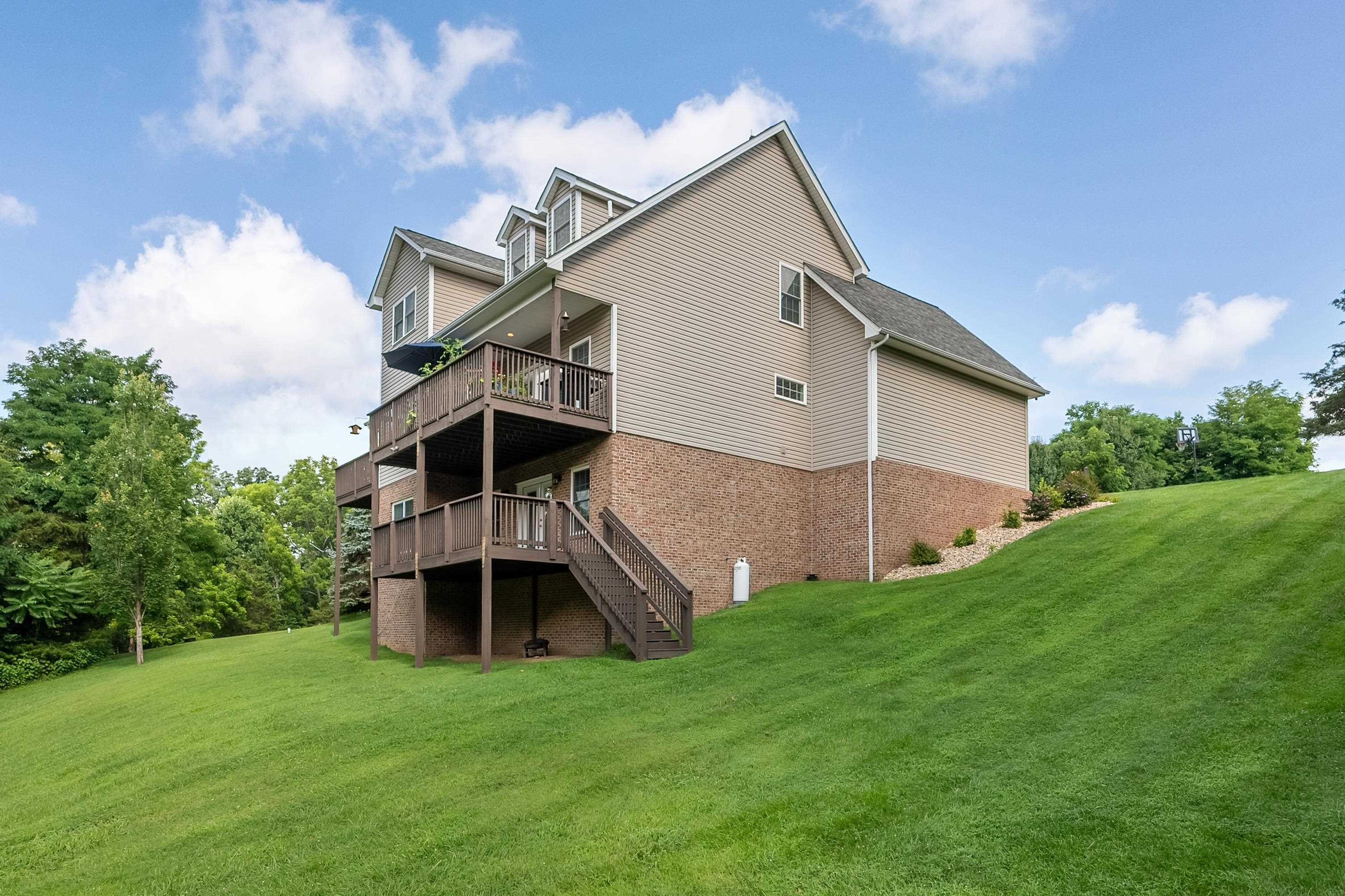 205 Ridge Lane Radford VA 24141