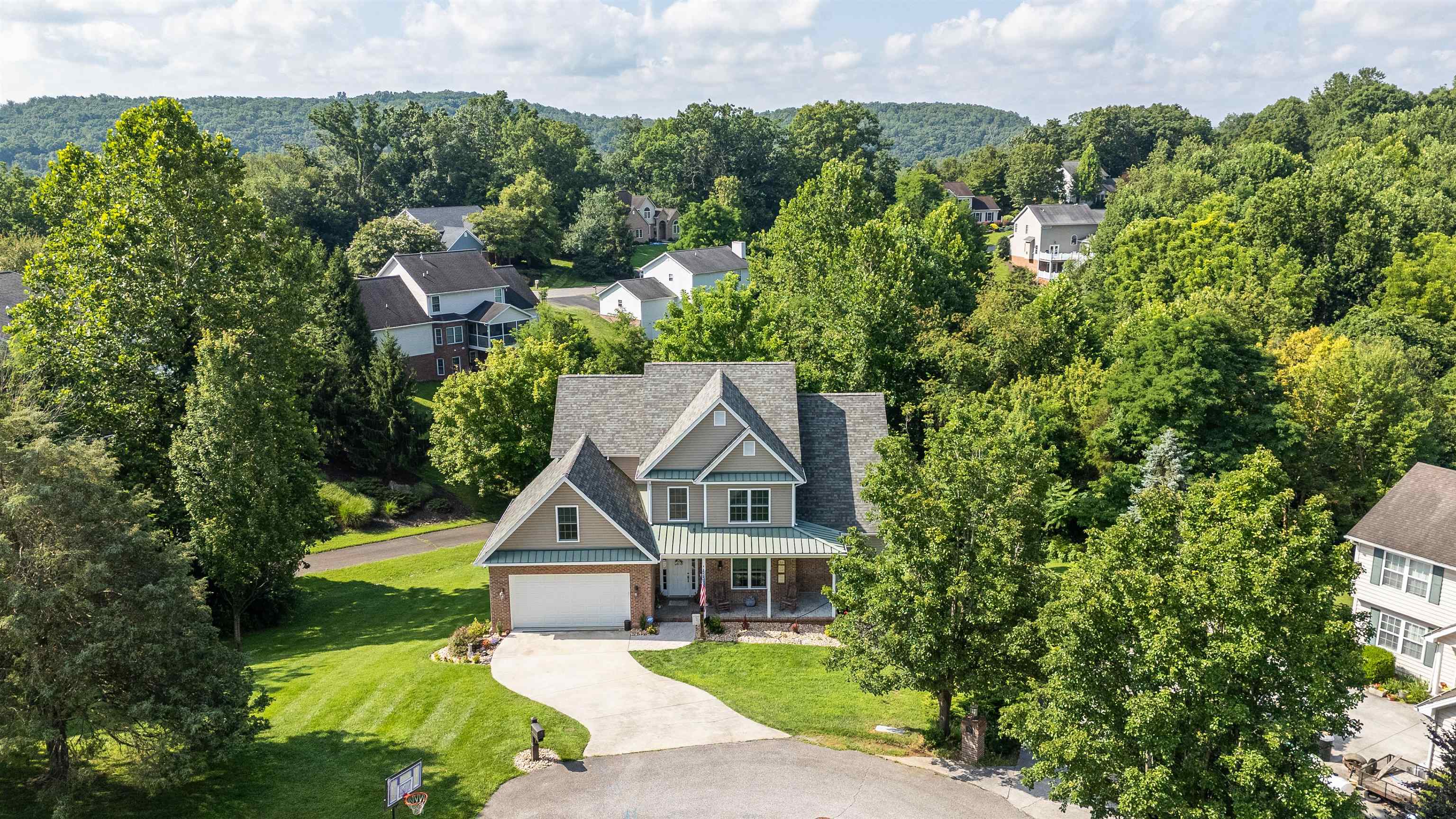 205 Ridge Lane Radford VA 24141