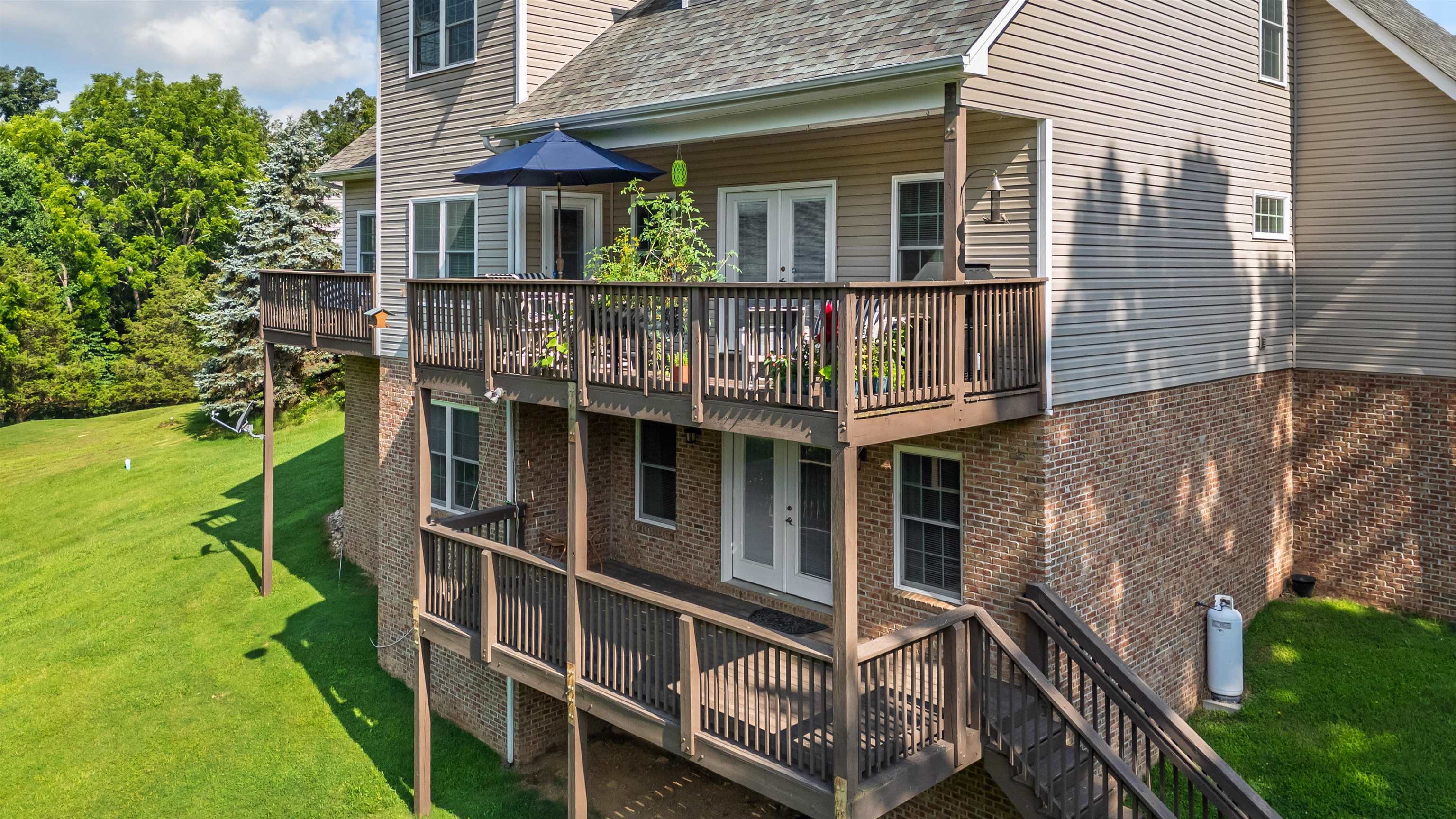 205 Ridge Lane Radford VA 24141