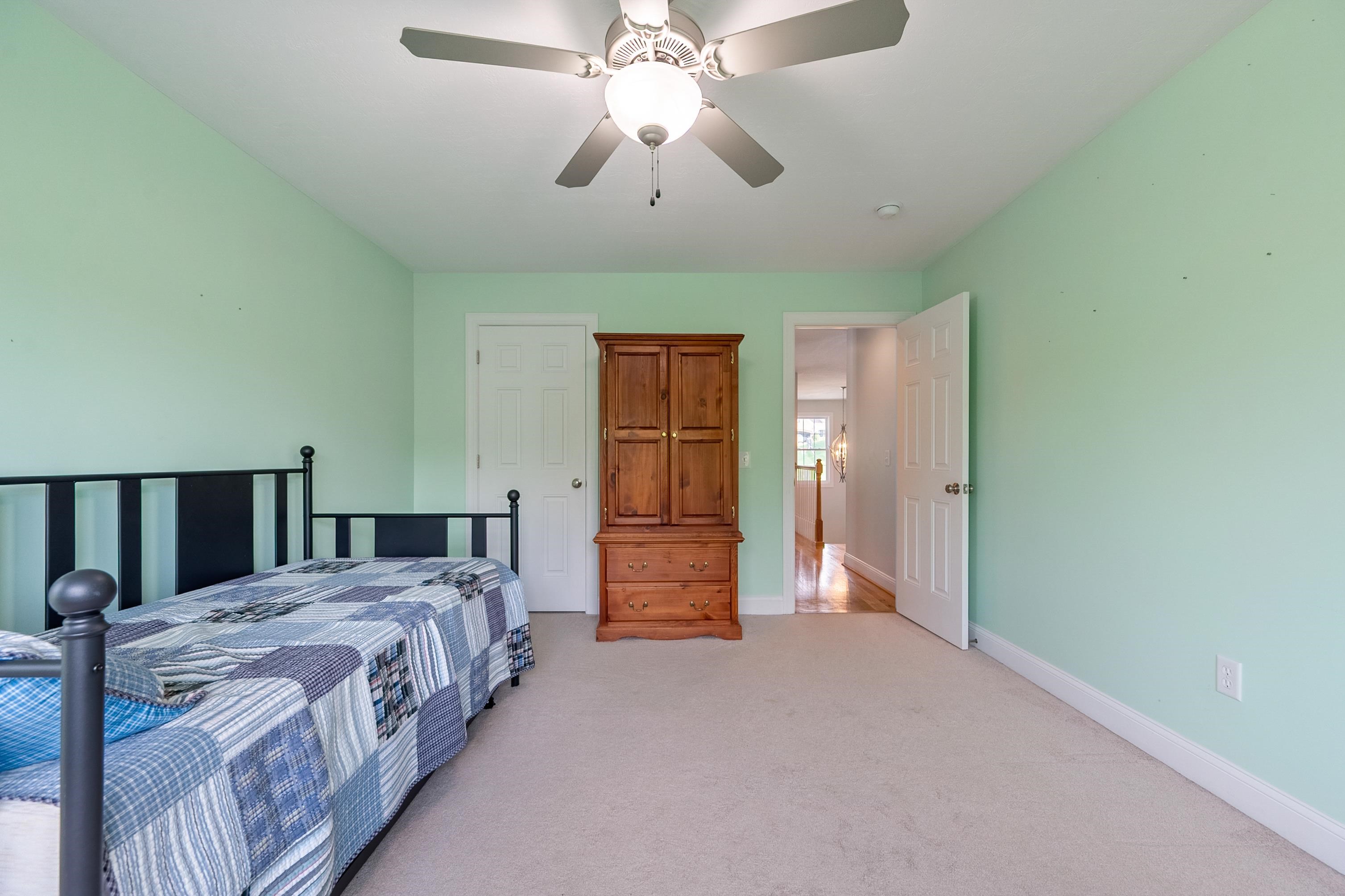 205 Ridge Lane Radford VA 24141