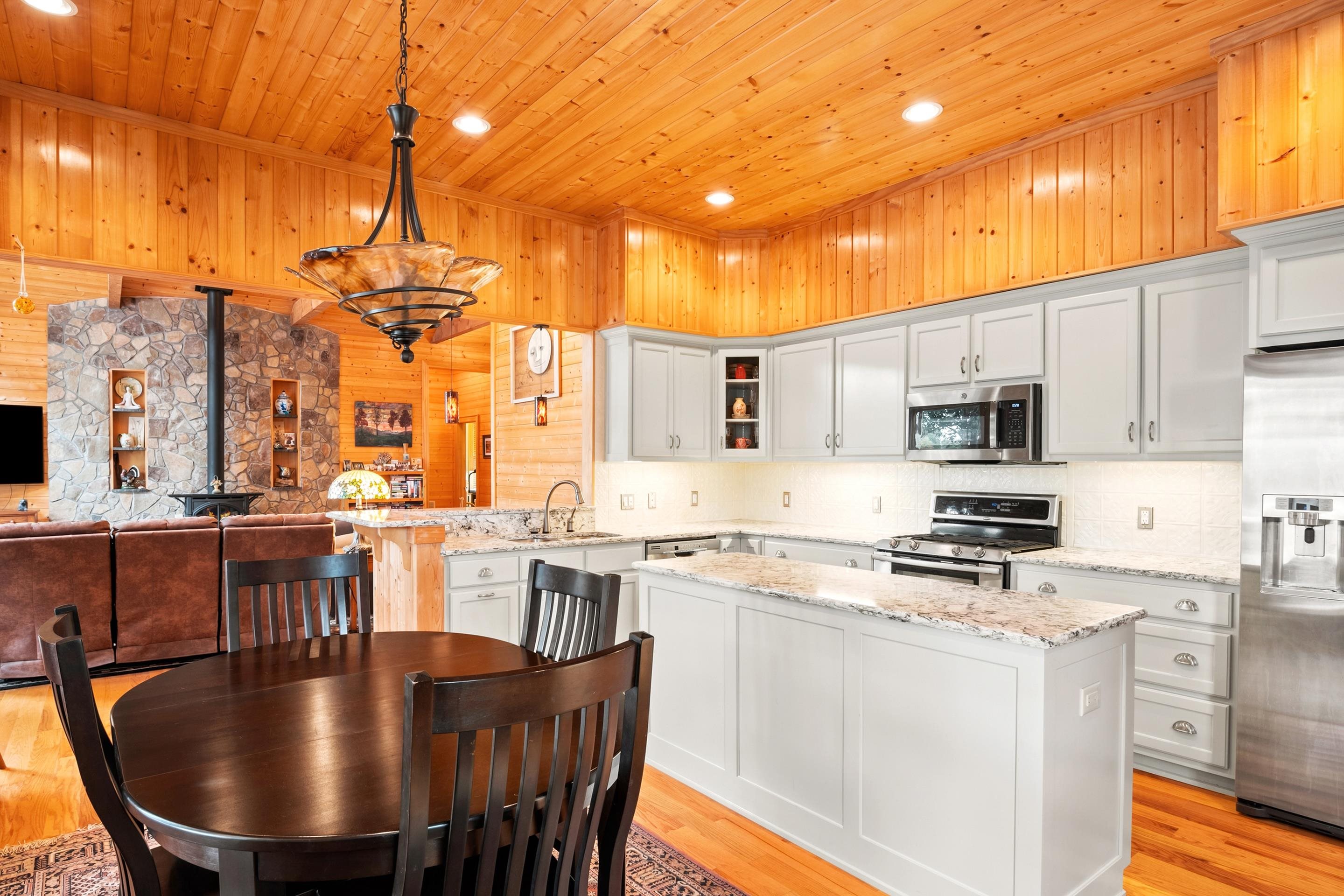 138 Ridgeland Drive Max Meadows VA 24360