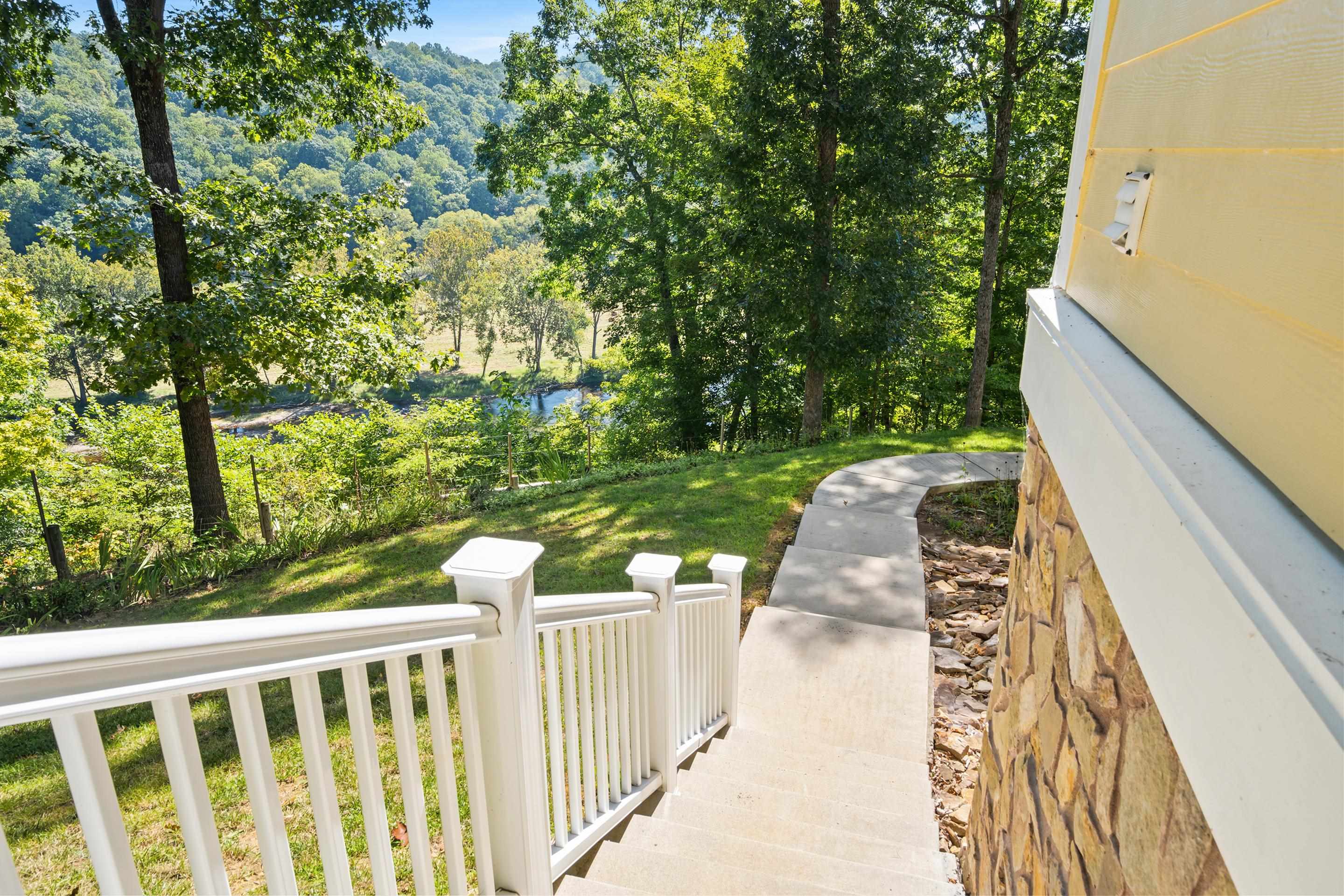 138 Ridgeland Drive Max Meadows VA 24360