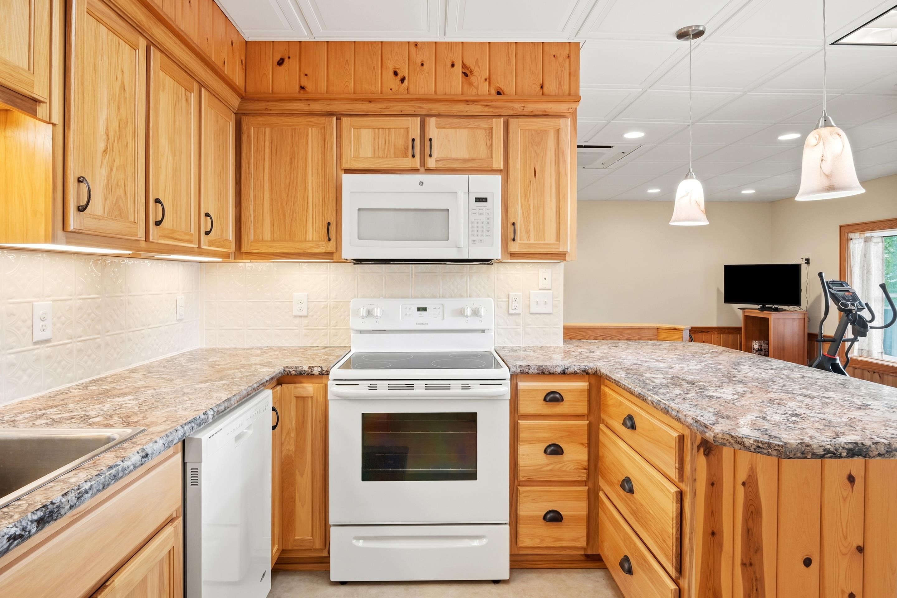 138 Ridgeland Drive Max Meadows VA 24360