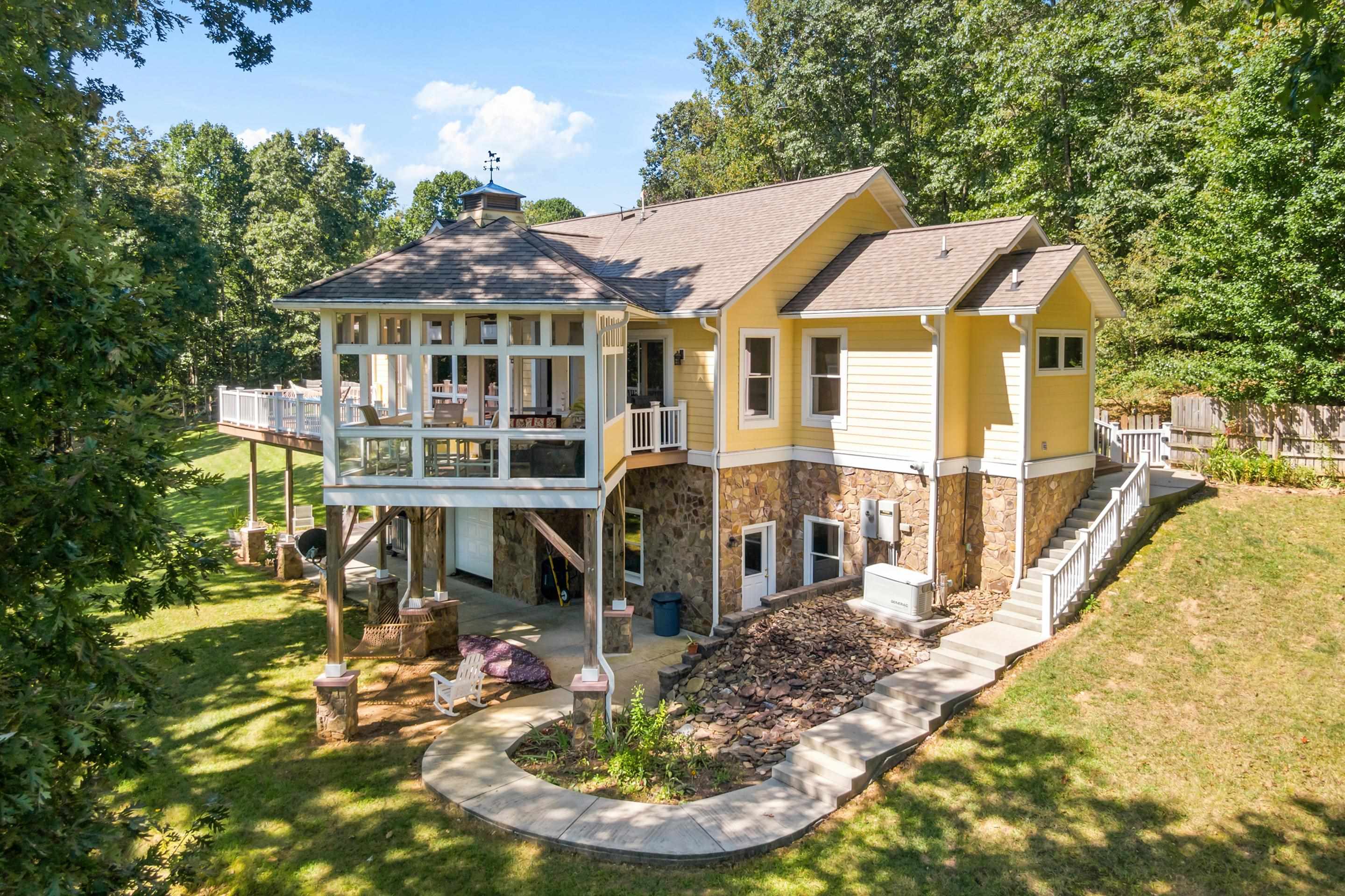 138 Ridgeland Drive Max Meadows VA 24360