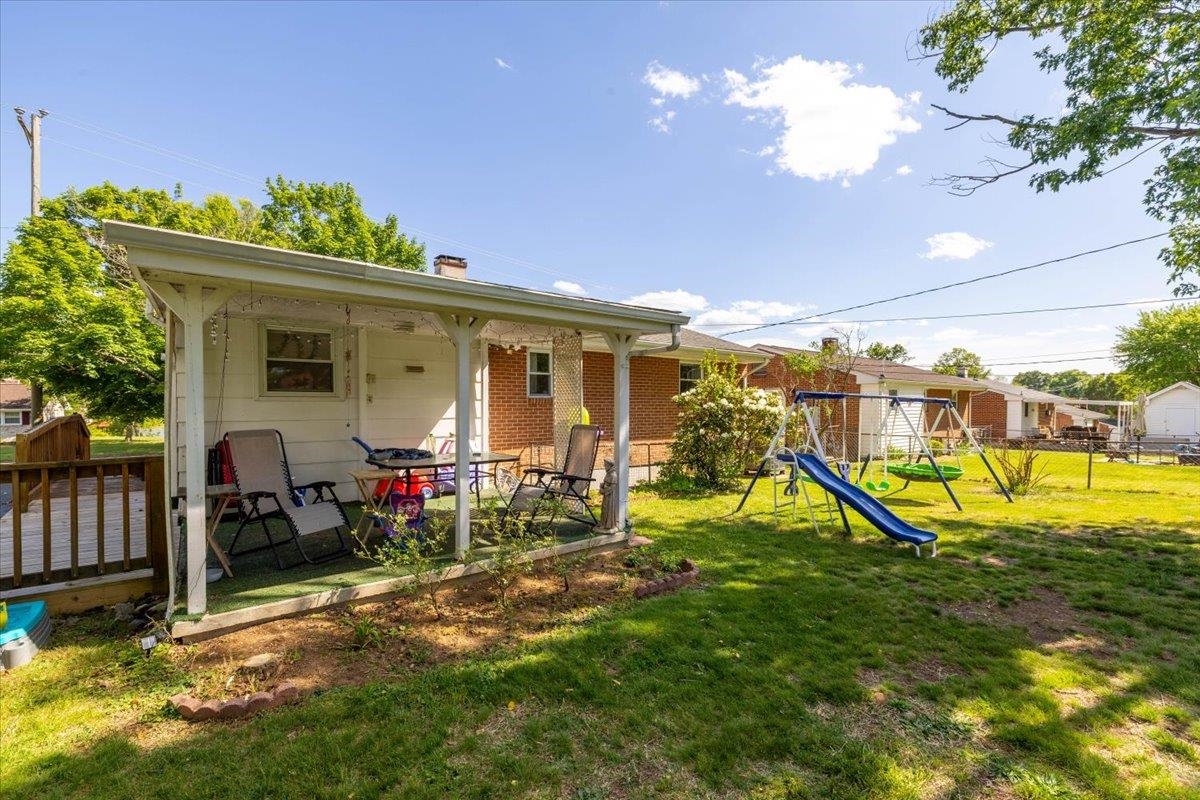 807 Seventh Street Radford VA 24141