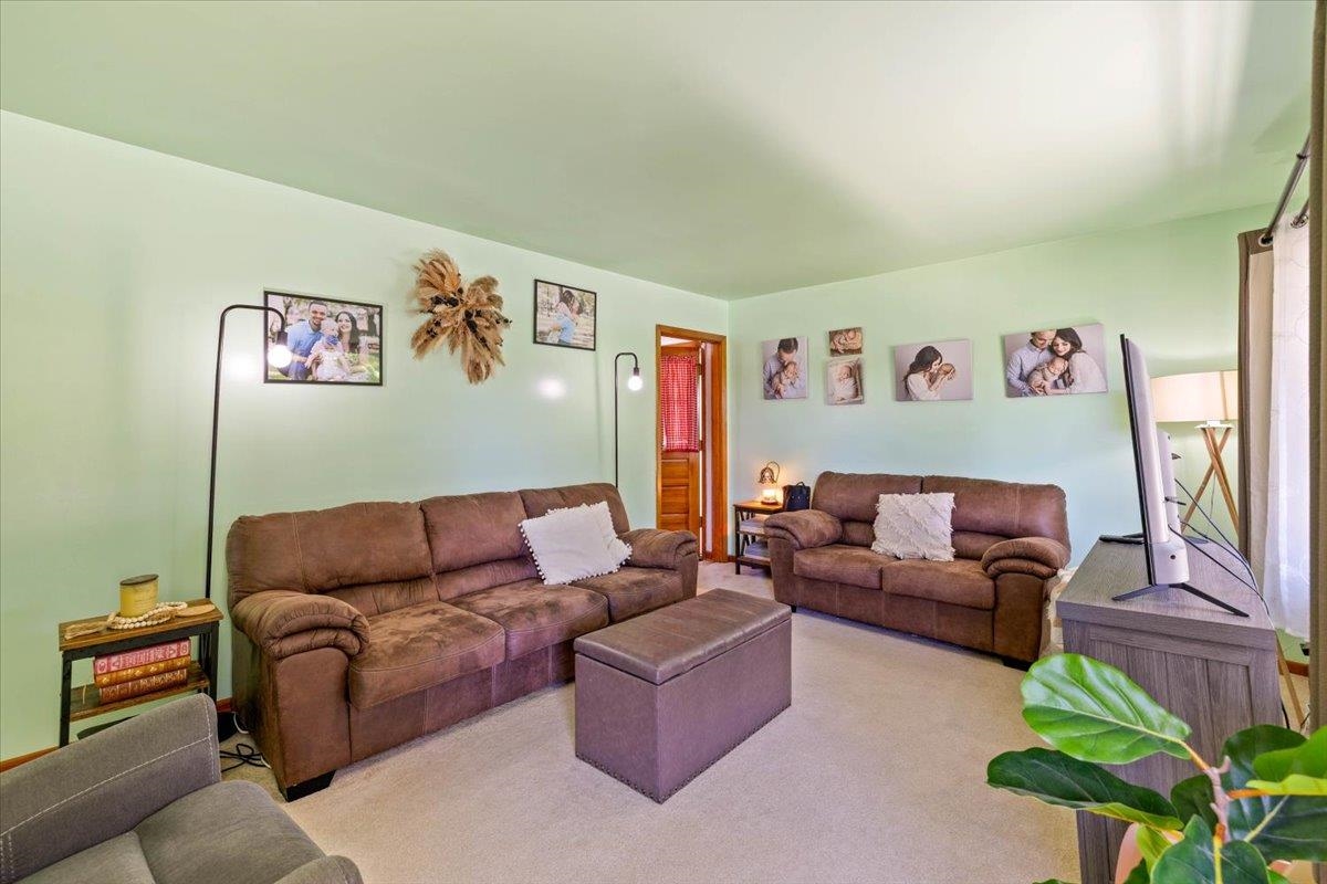 807 Seventh Street Radford VA 24141
