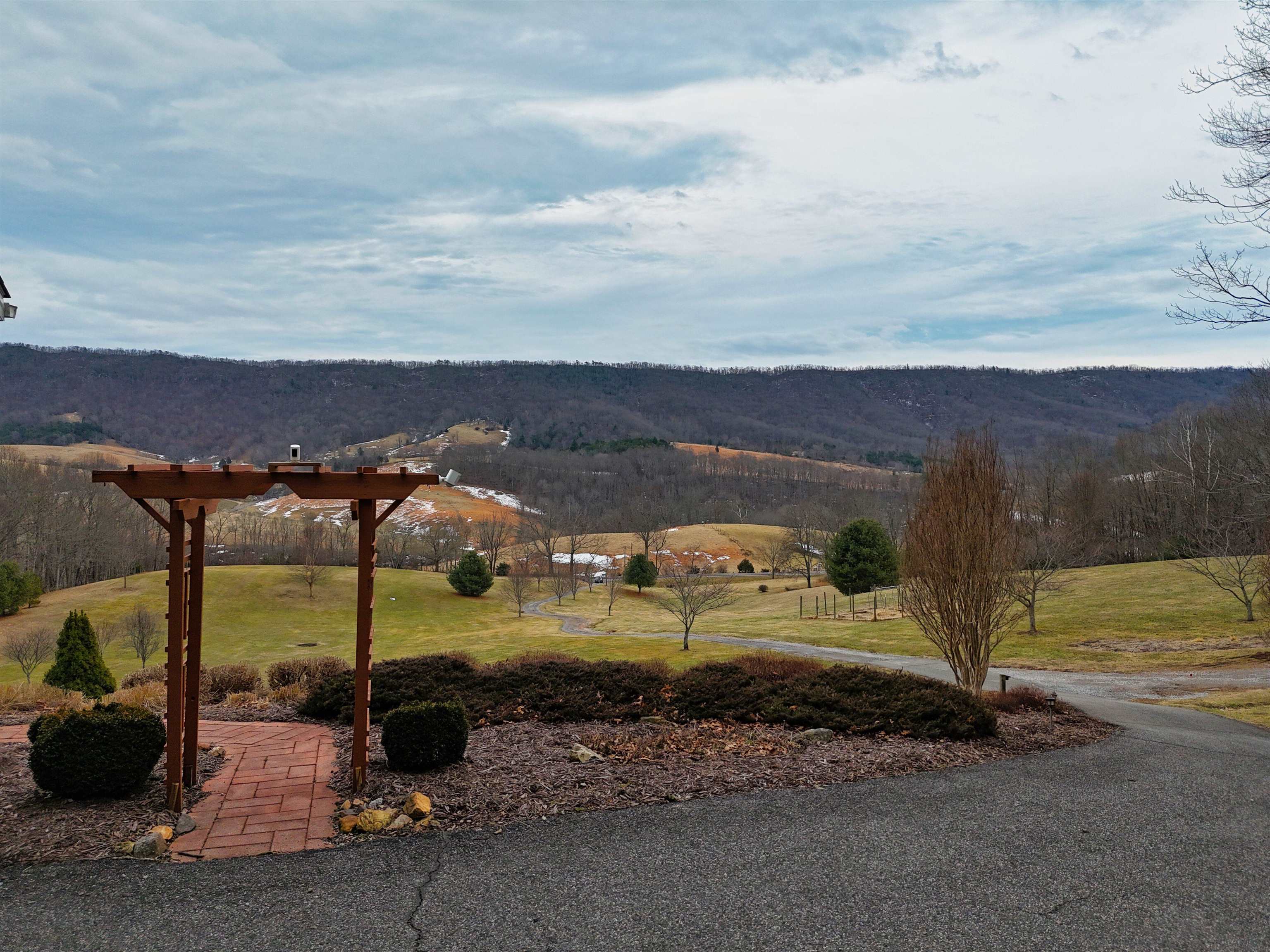 321 Cumberland Gap Road Newport VA 24128