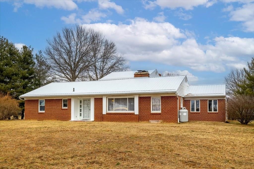 6560 Cleburne Boulevard SE Dublin VA 24084