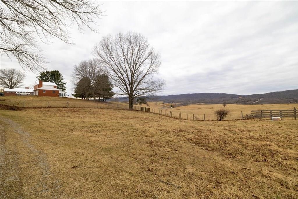 6560 Cleburne Boulevard SE Dublin VA 24084