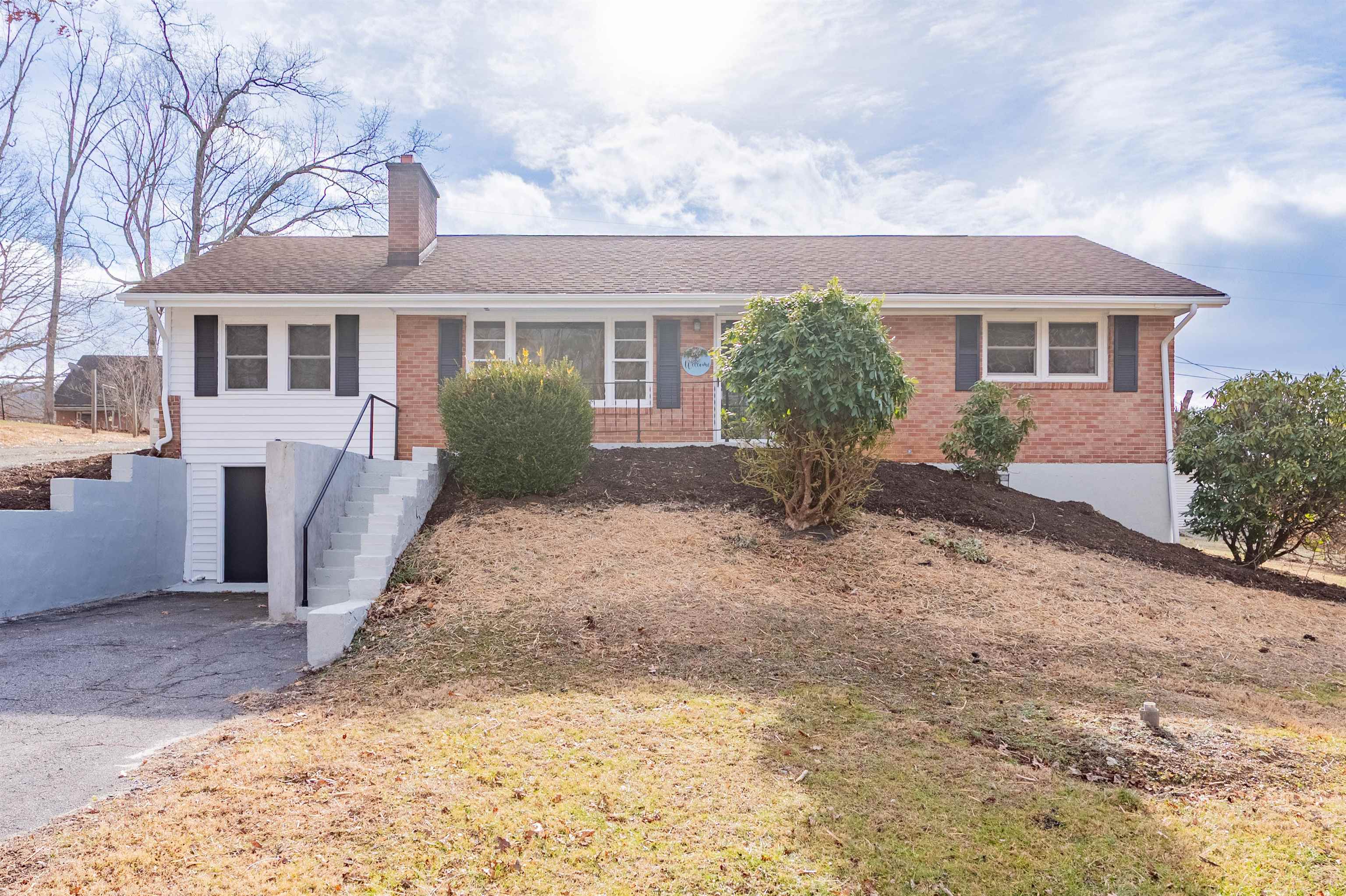 109 Robinhood Road Galax VA 24333