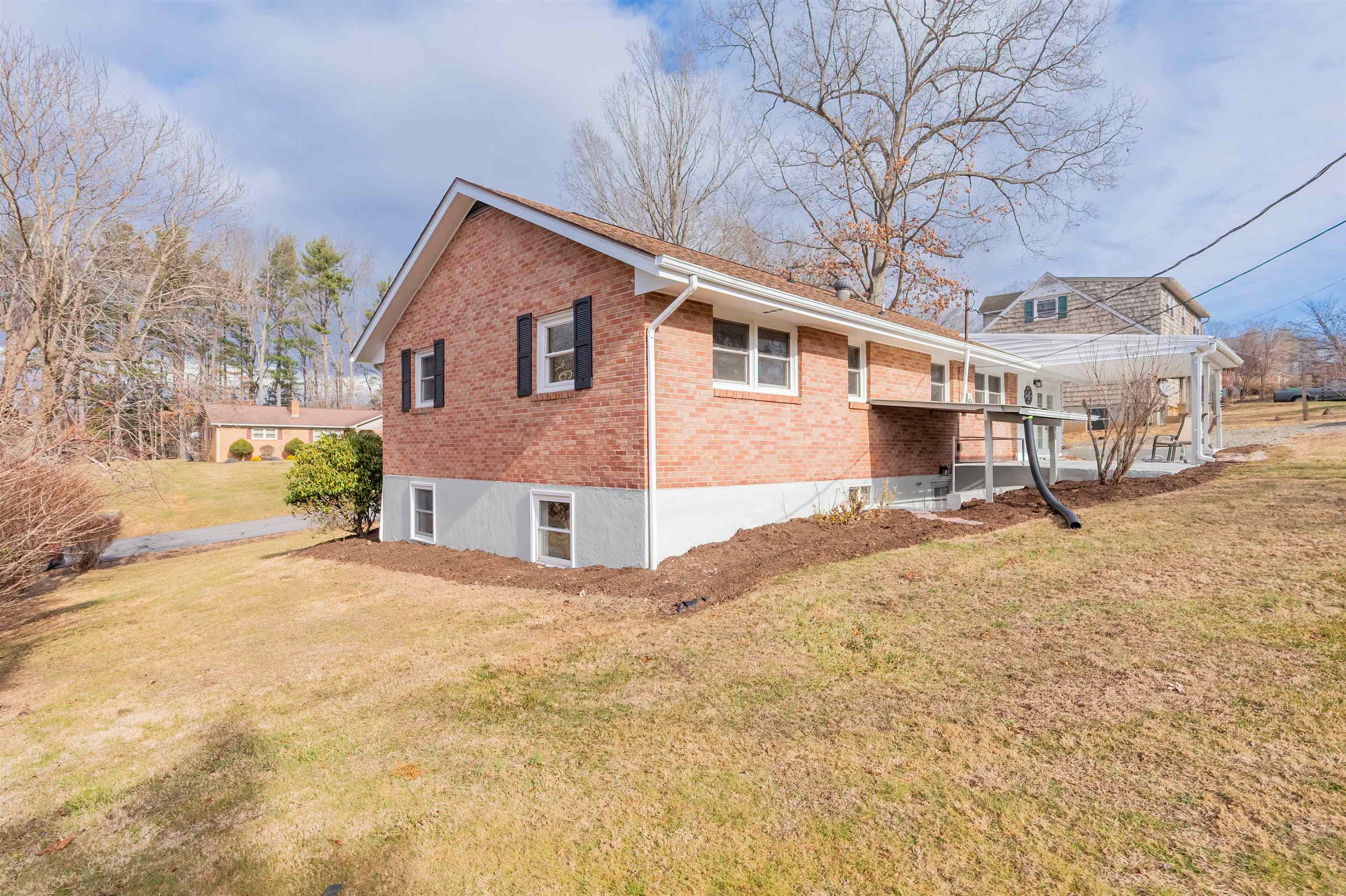 109 Robinhood Road Galax VA 24333