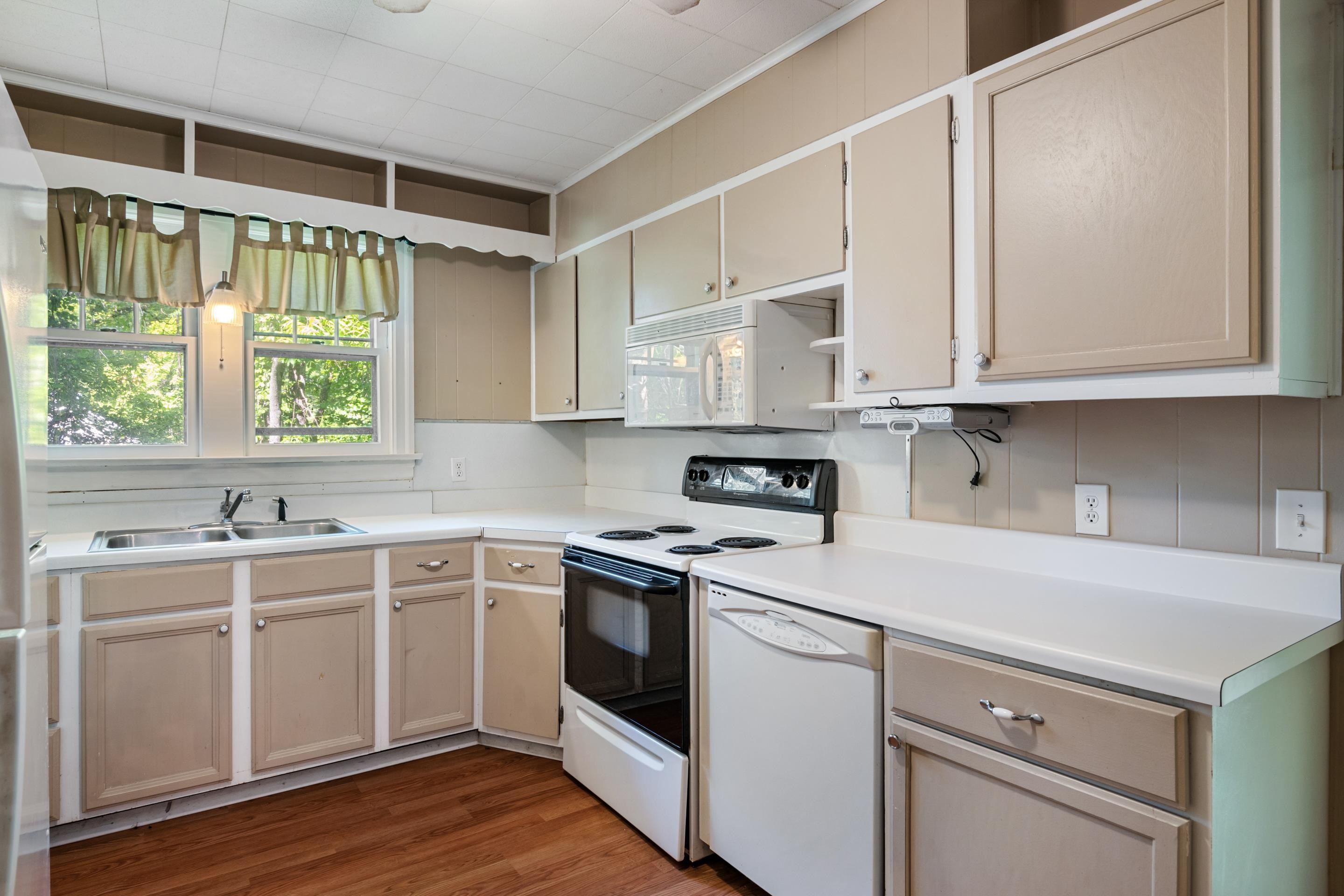 818 Second Street Radford VA 24141