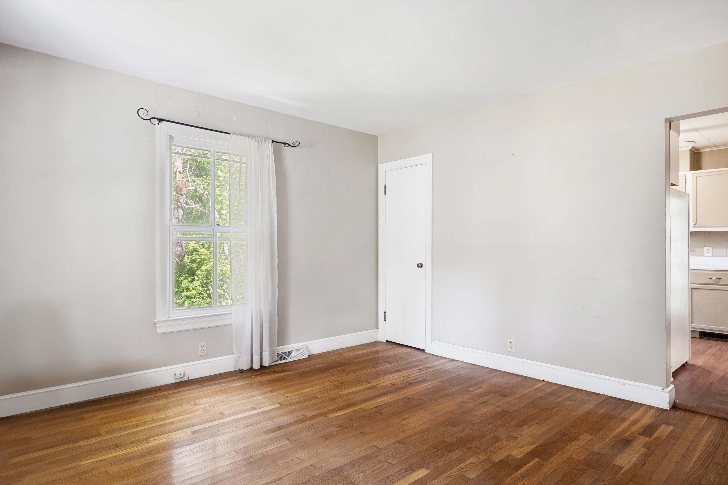 818 Second Street Radford VA 24141