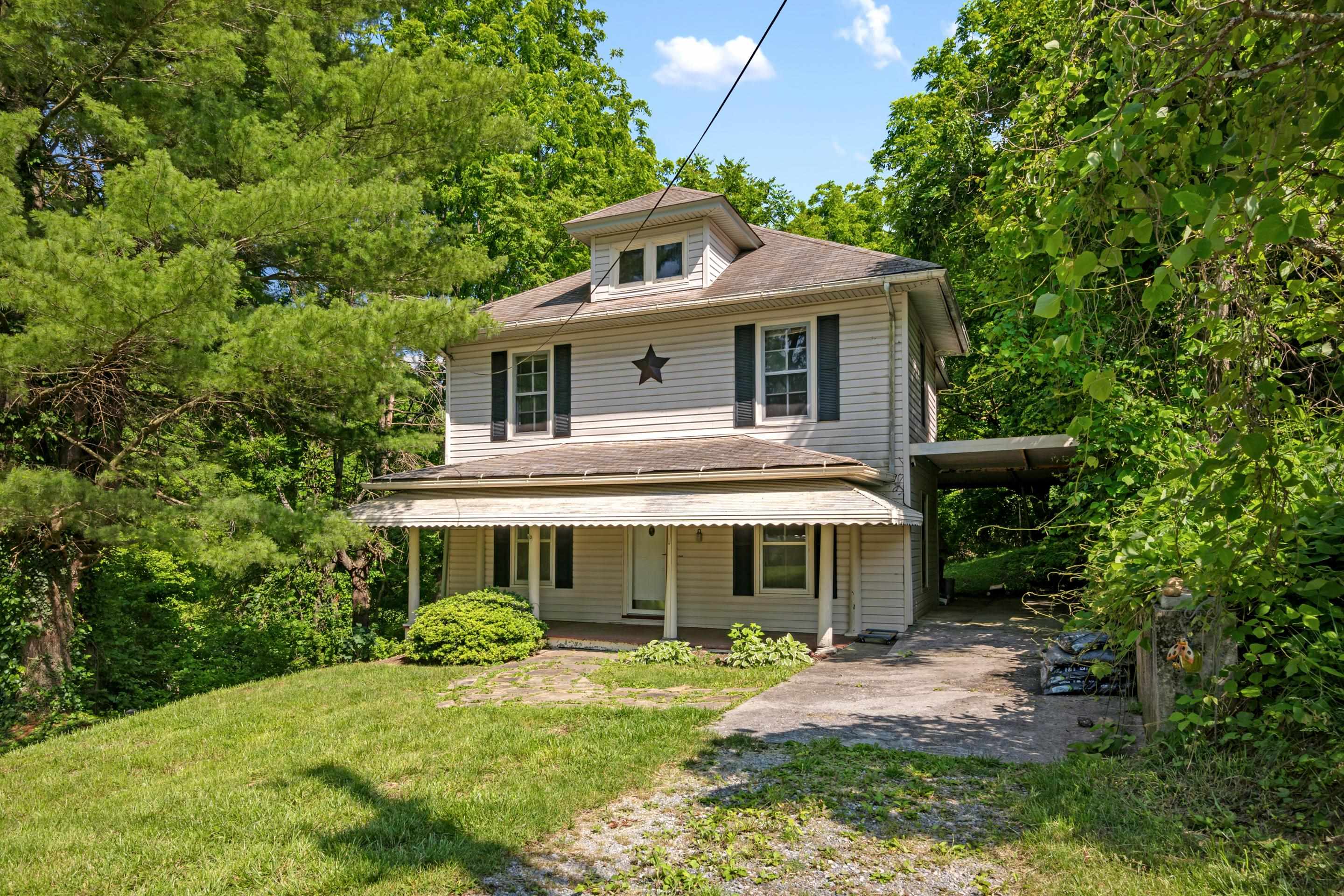 818 Second Street Radford VA 24141