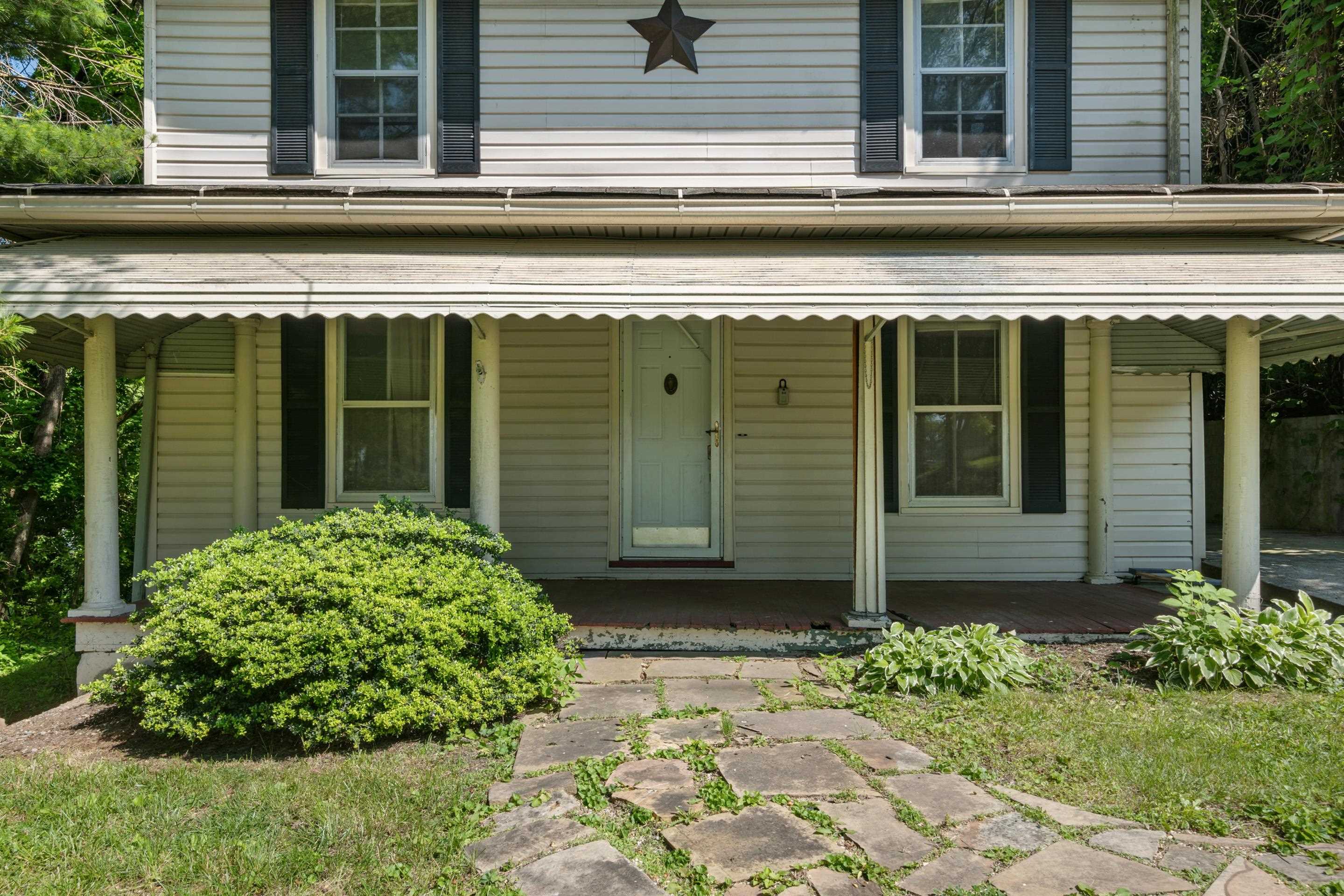 818 Second Street Radford VA 24141