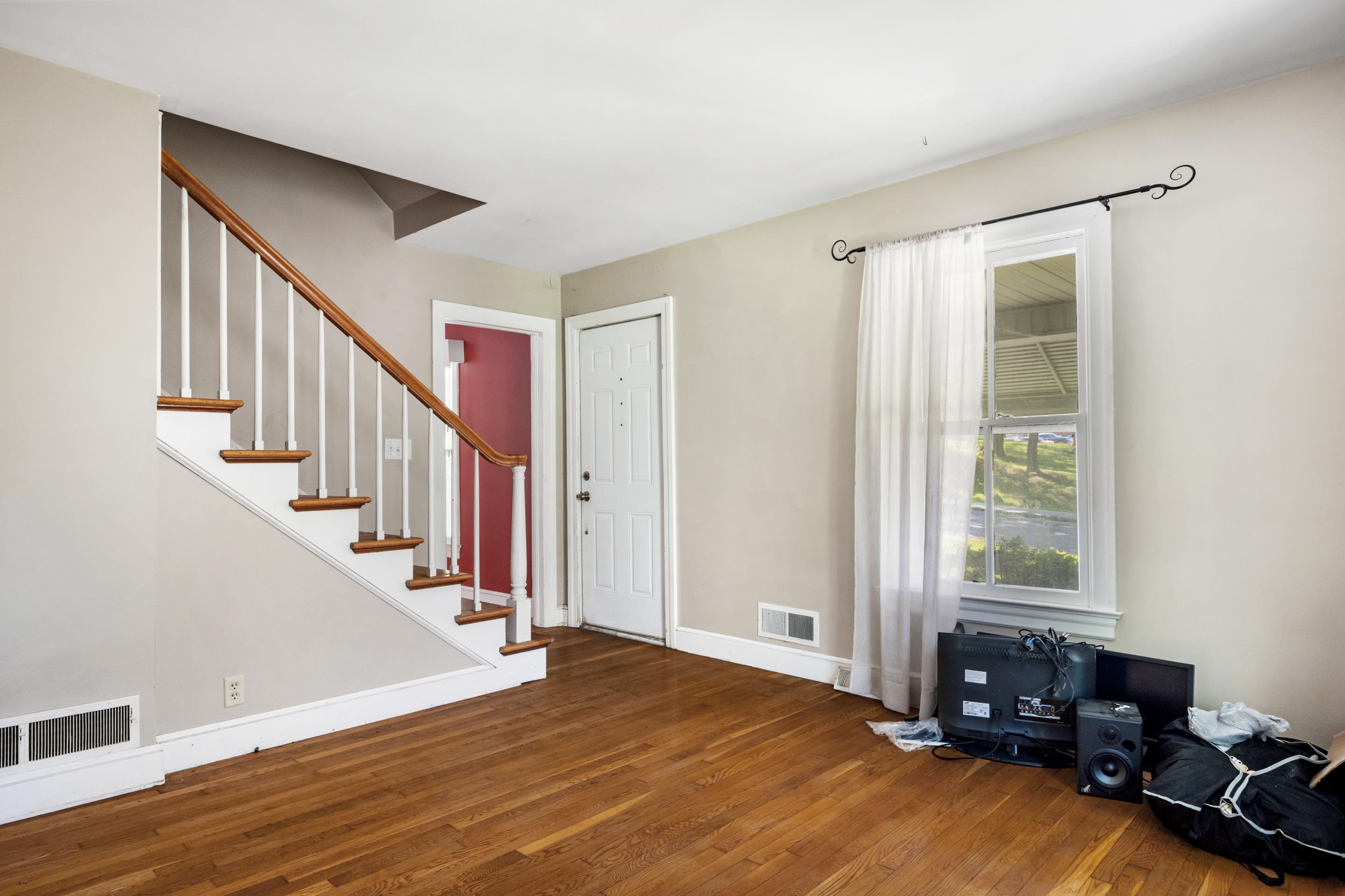 818 Second Street Radford VA 24141