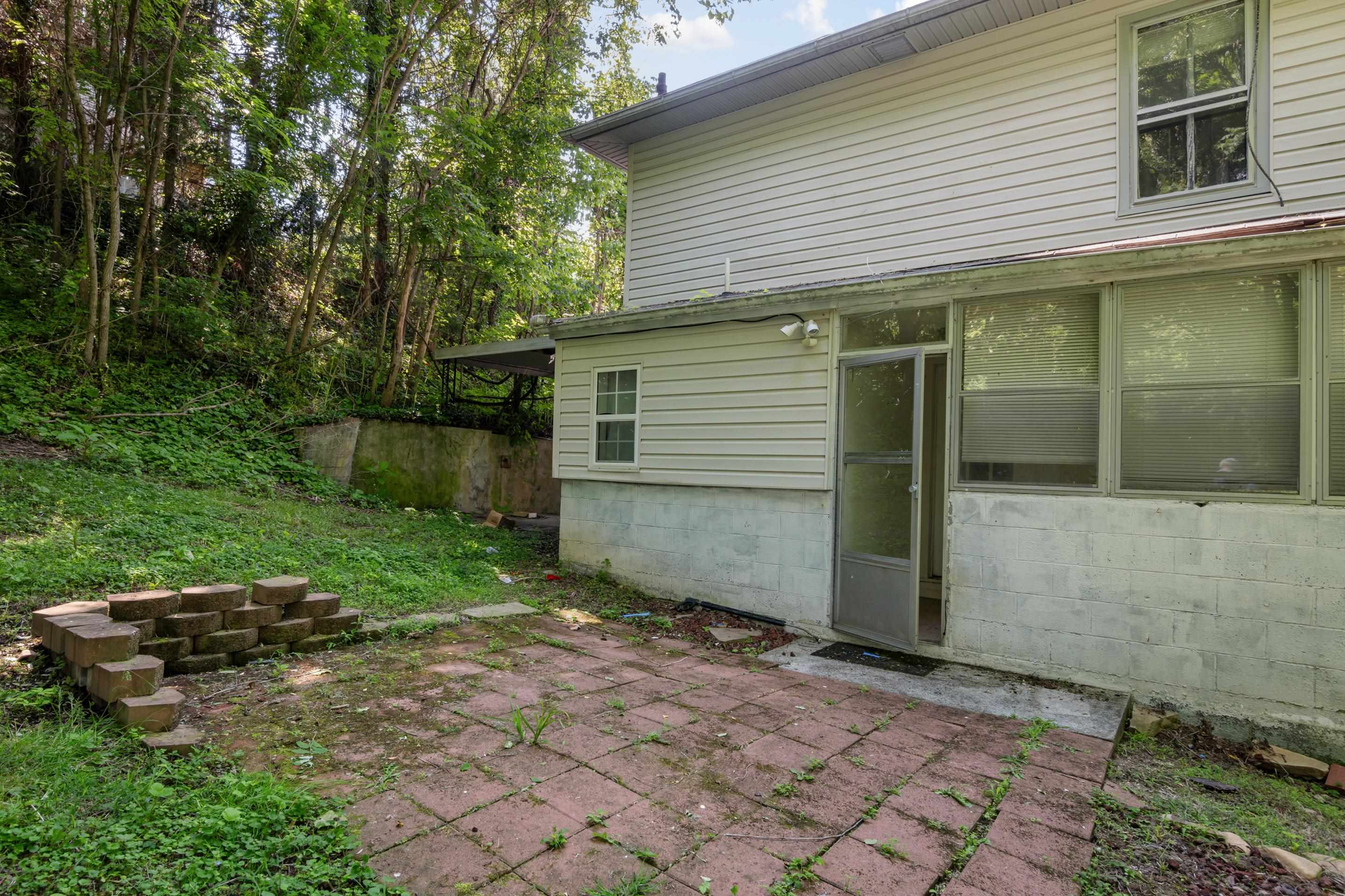 818 Second Street Radford VA 24141