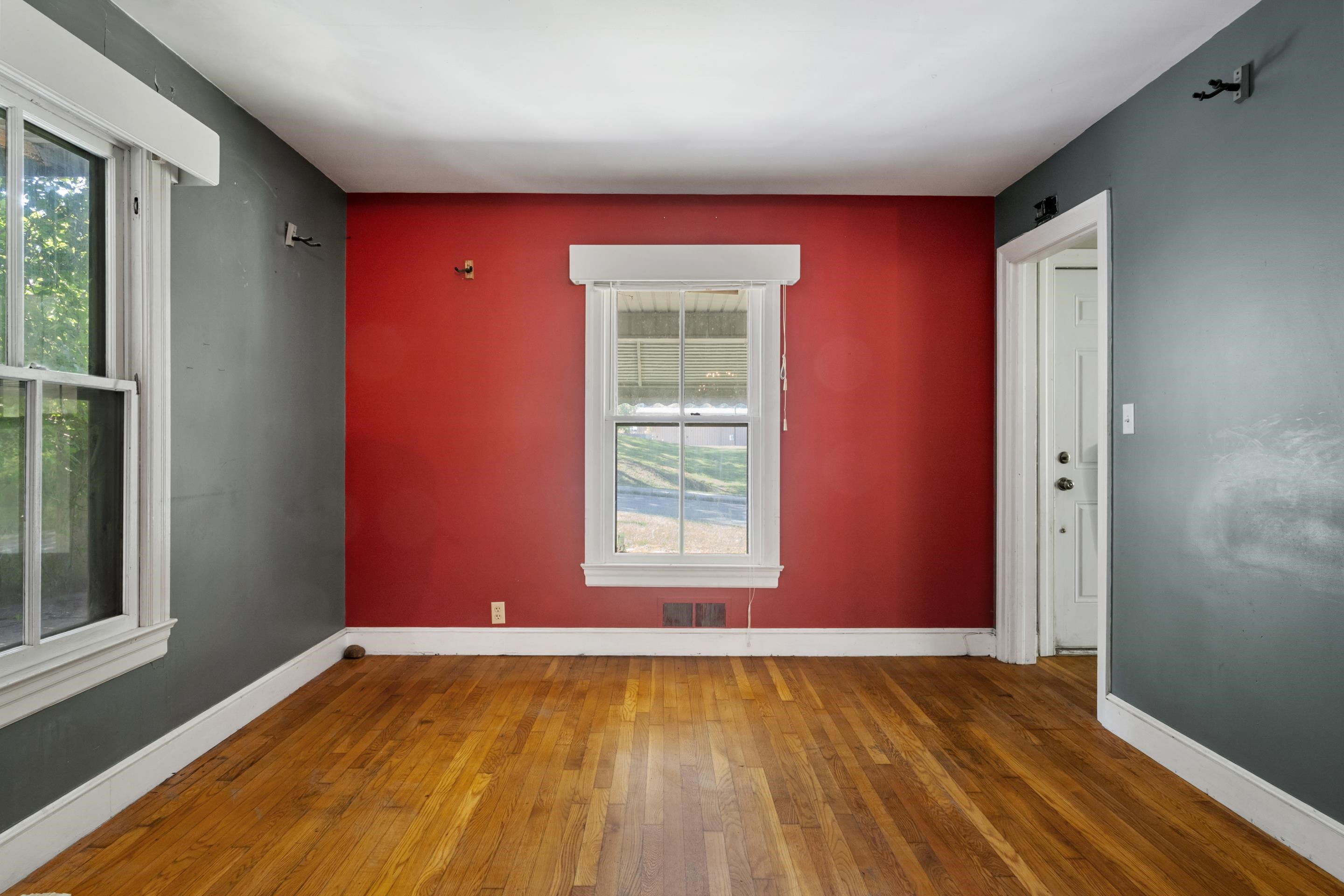 818 Second Street Radford VA 24141