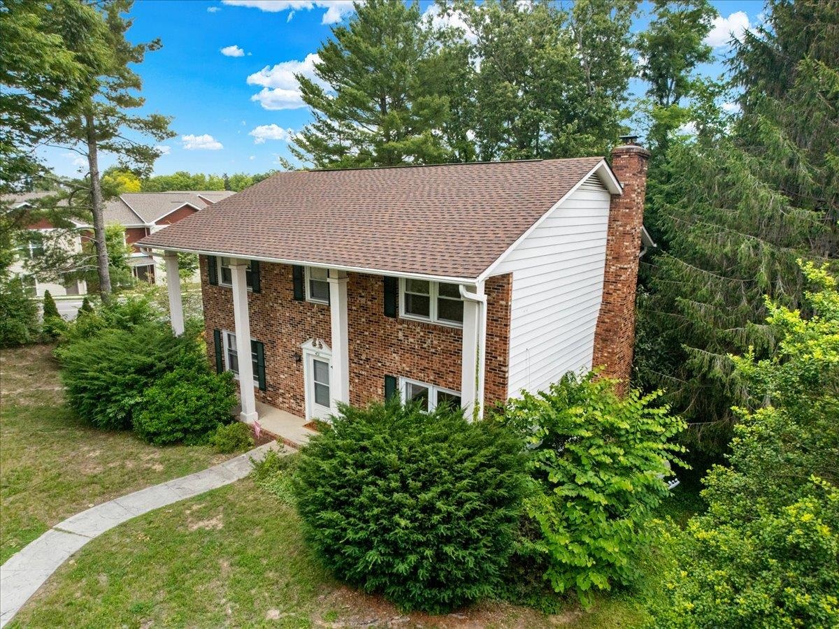 401 Stonegate Drive Blacksburg VA 24060