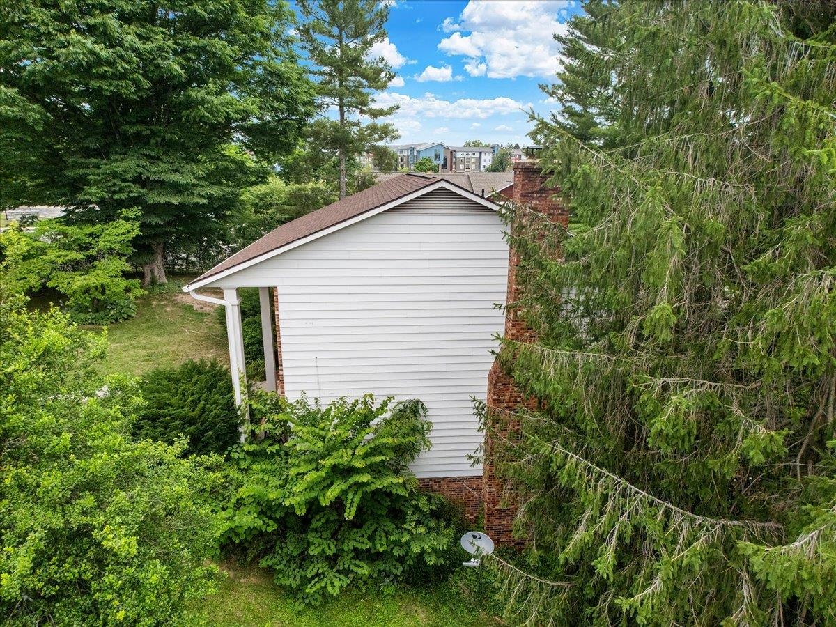 401 Stonegate Drive Blacksburg VA 24060